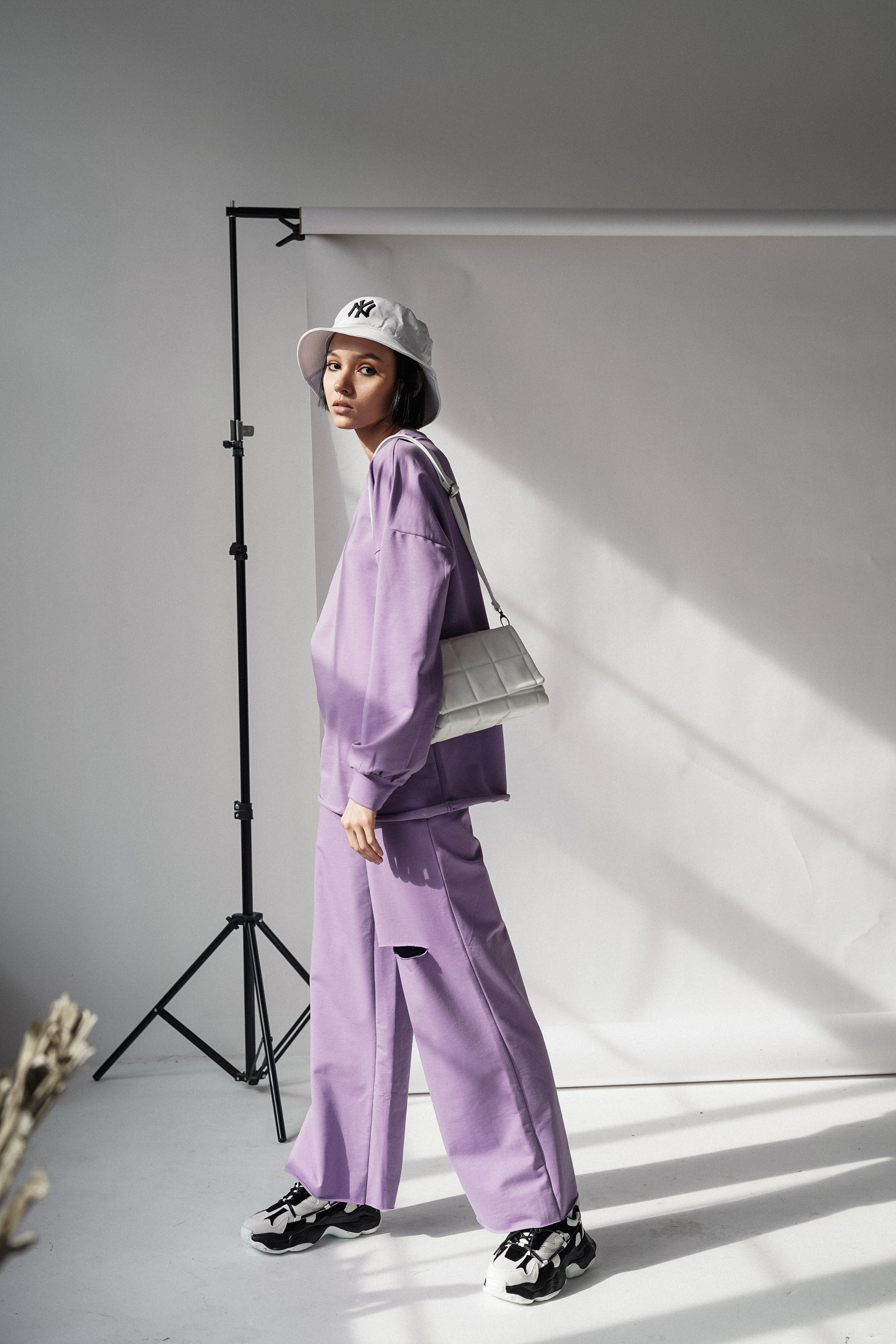 Шоурум Mim.store. VISUAL ARTIST · KRONGAUZ ANASTASIA