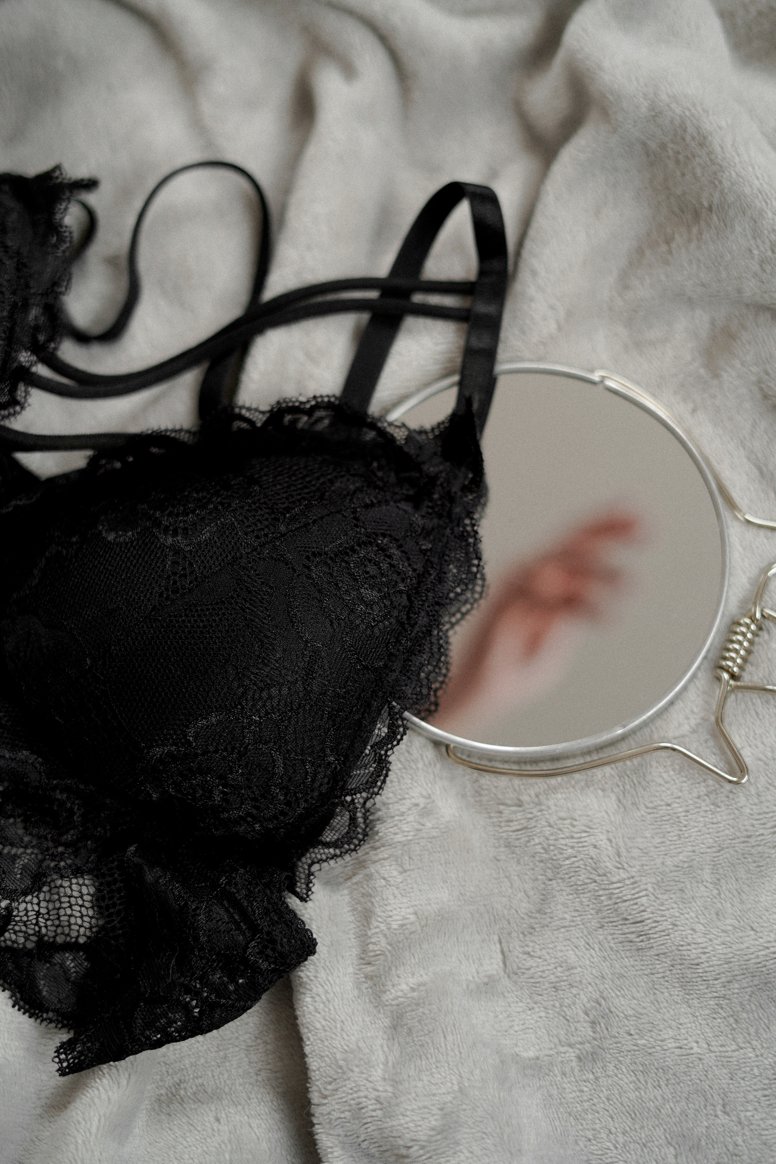 Реклама магазина и шоурума Геленджик. VISUAL ARTIST · KRONGAUZ ANASTASIA