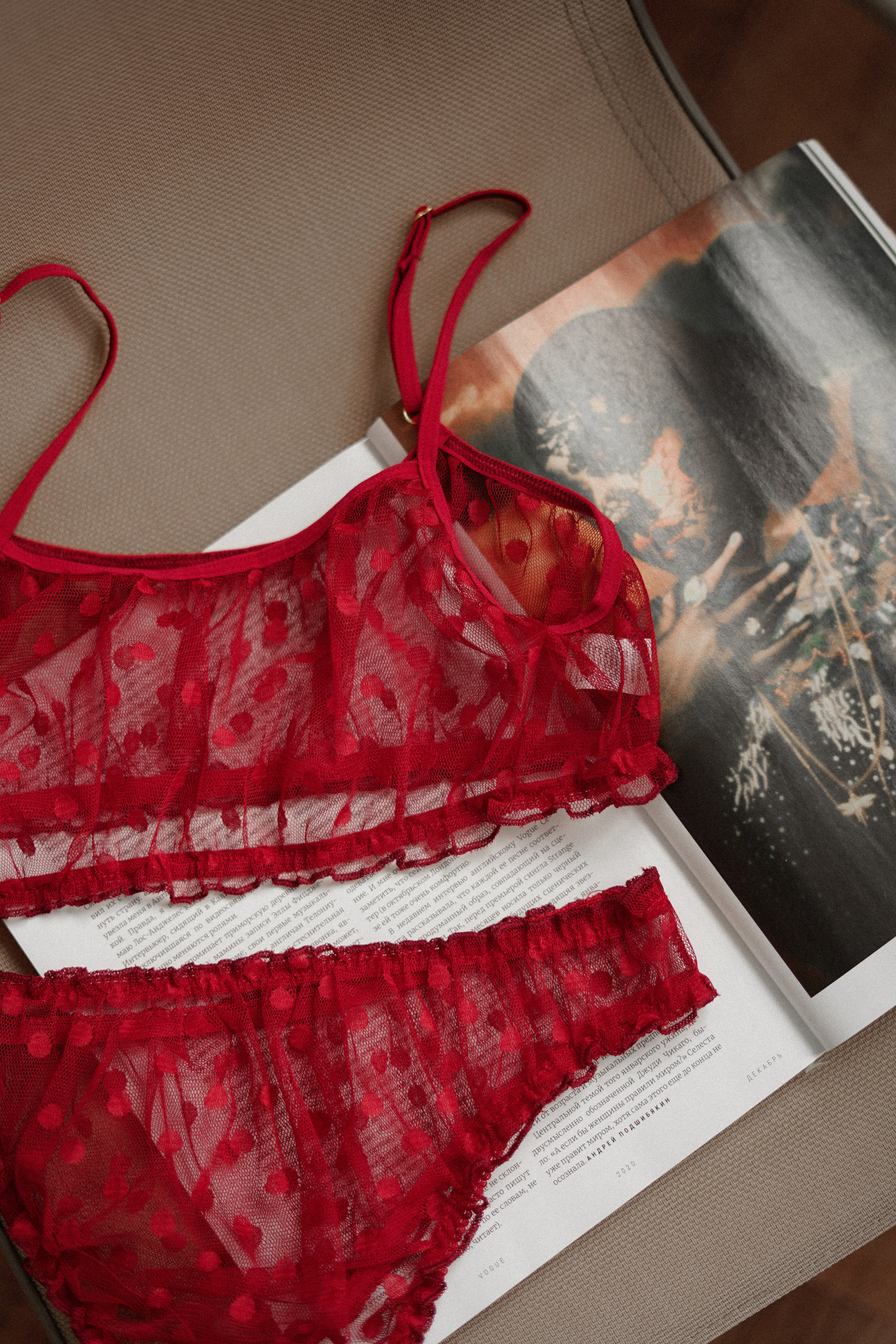 Реклама магазина и шоурума Геленджик. VISUAL ARTIST · KRONGAUZ ANASTASIA