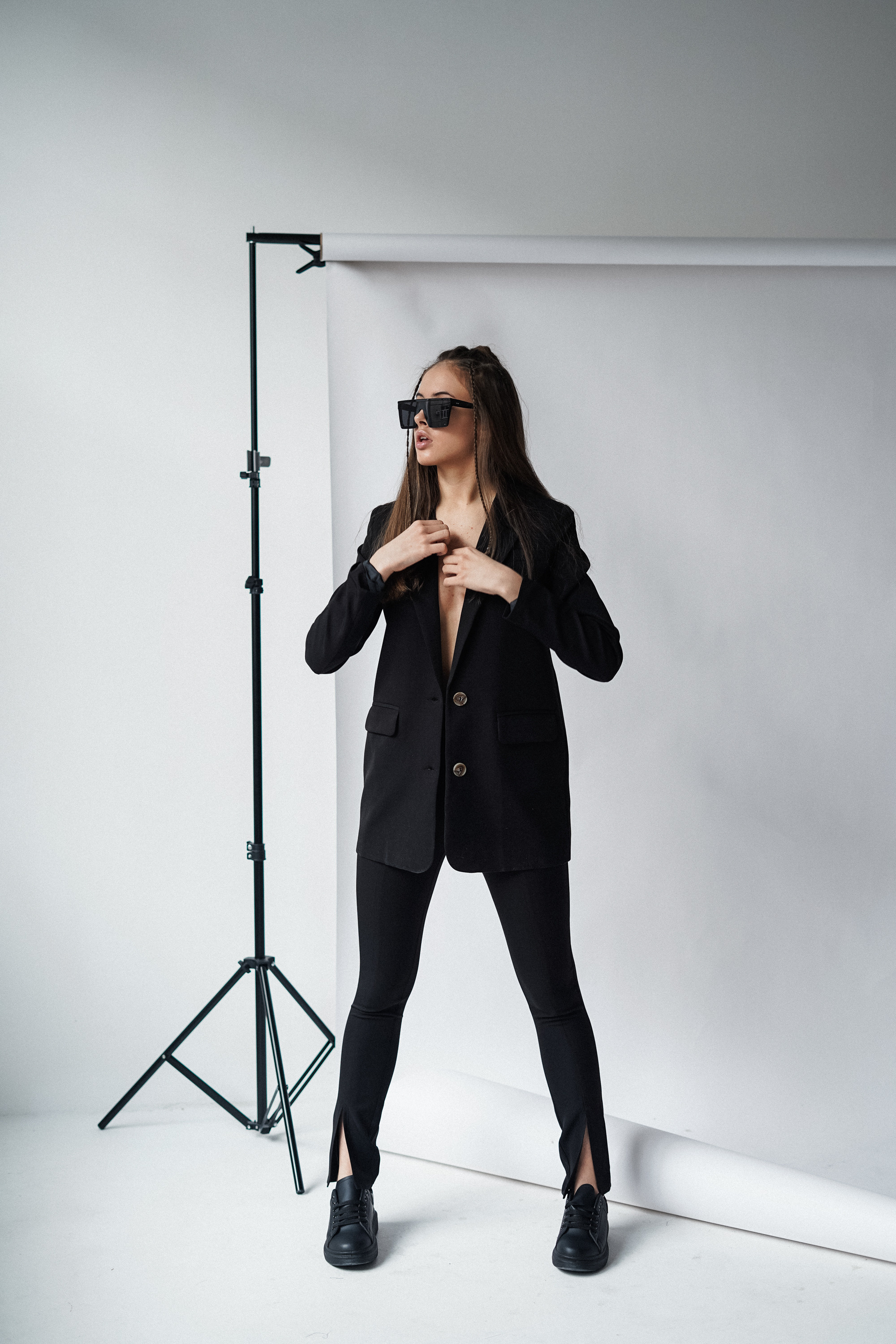 Шоурум Mim.store. VISUAL ARTIST · KRONGAUZ ANASTASIA