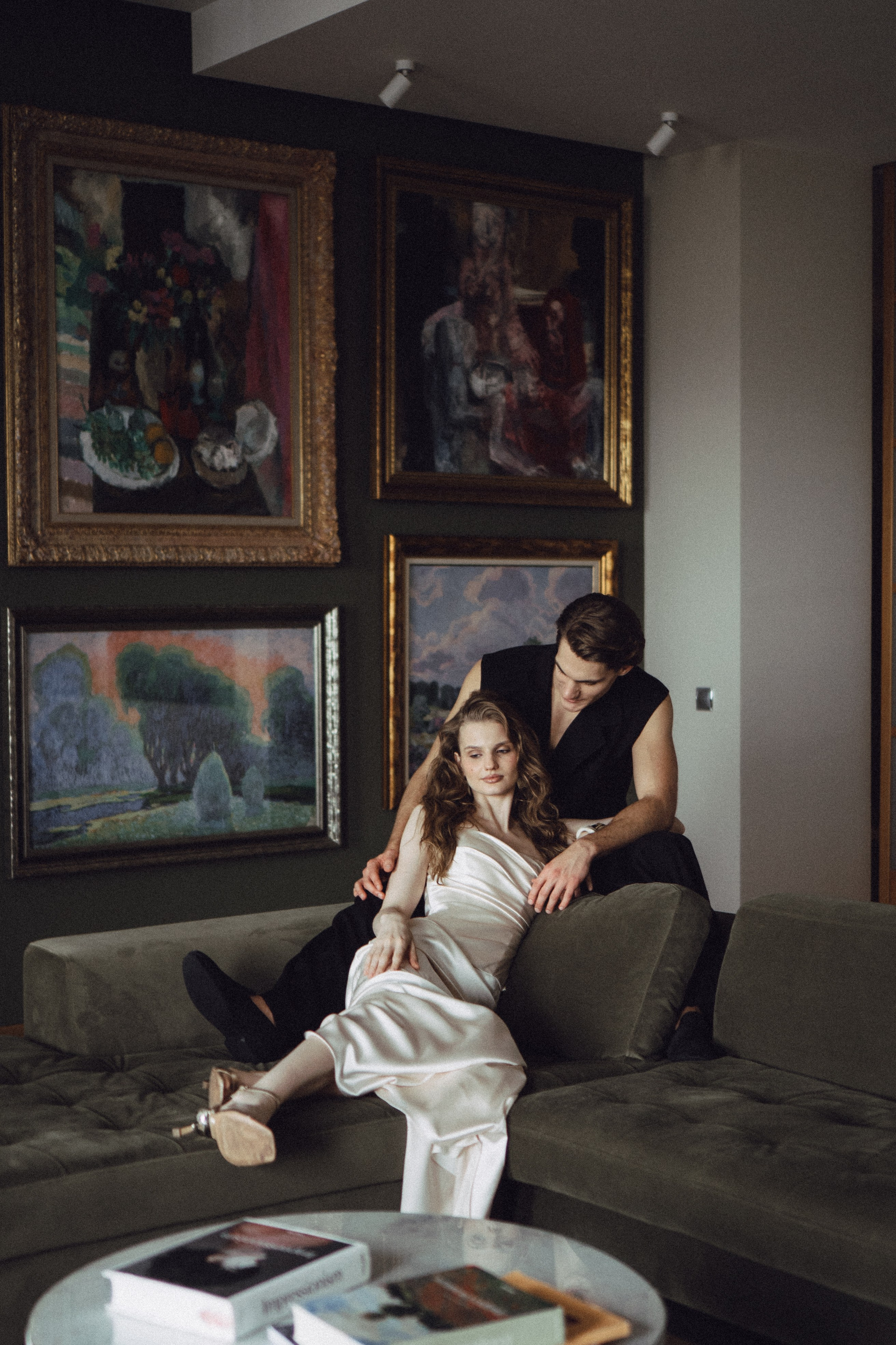 СВАДЕБНАЯ ФОТОСЕСИИИЯ ПАРЫ В УЮТНОЙ АТМОСФЕРНОЙ КВАРТИРЕ НА ФОНТАНКЕ. Профессиональный фотограф, Санкт-Петербург — Виктория Богомолова