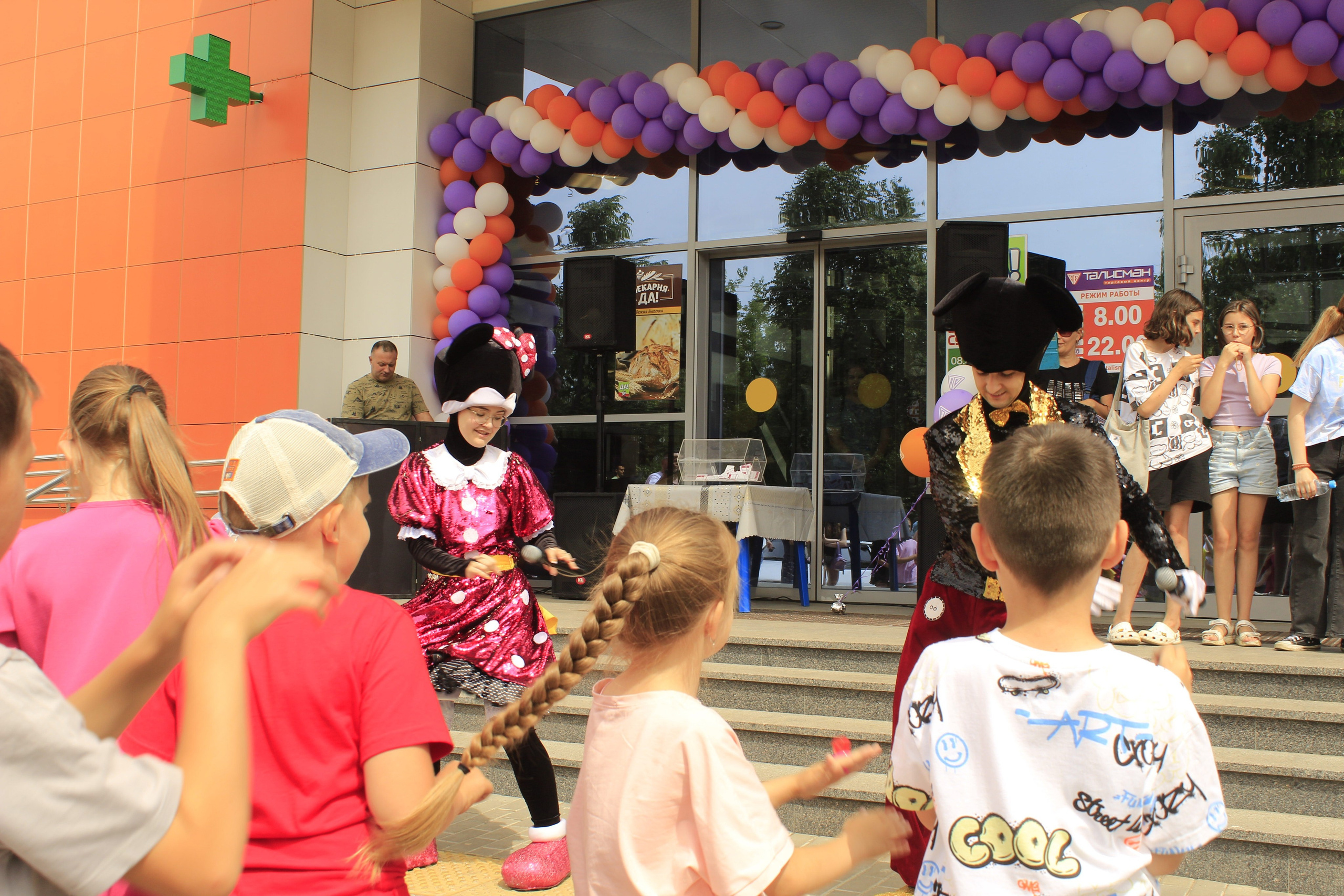 Год с открытия ТЦ Талисман. Лиза Рязанцева