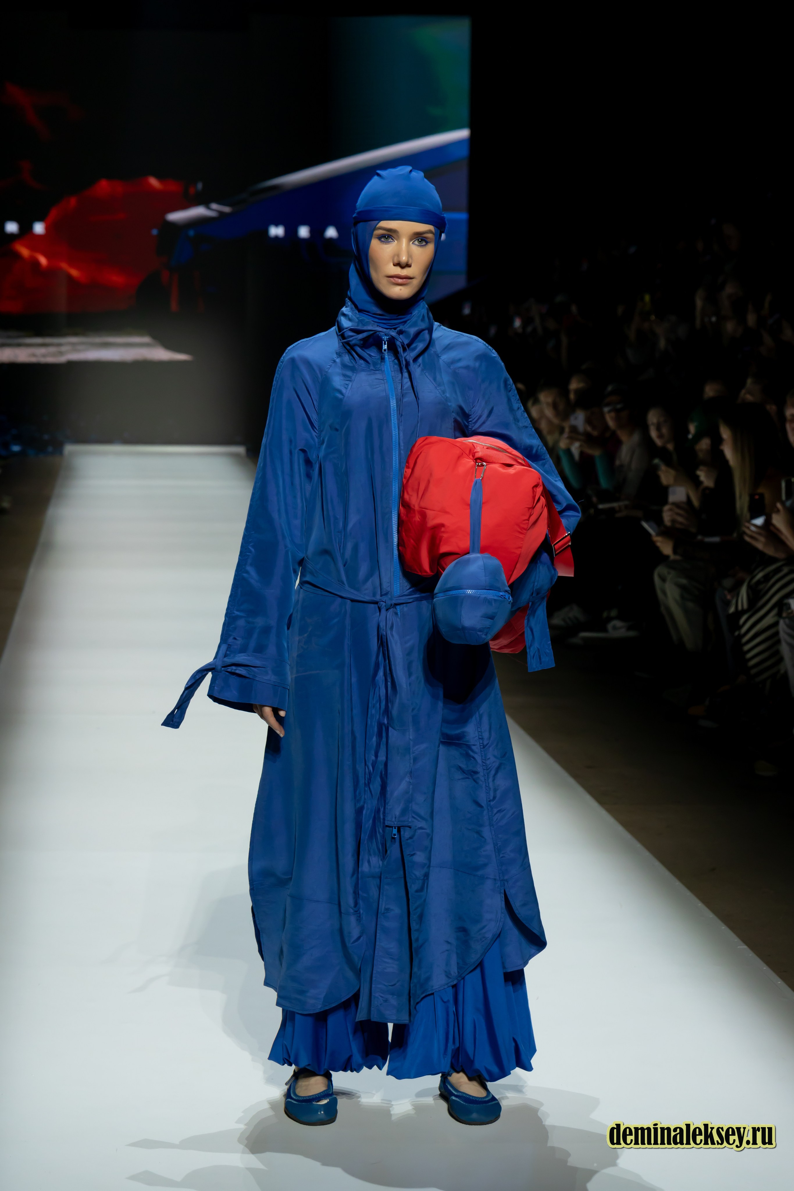 Московская неделя моды 2024 4 октября дизайнер Measure Махачкала. Репортажный, семейный и студийный фотограф в Москве Демин Алексей