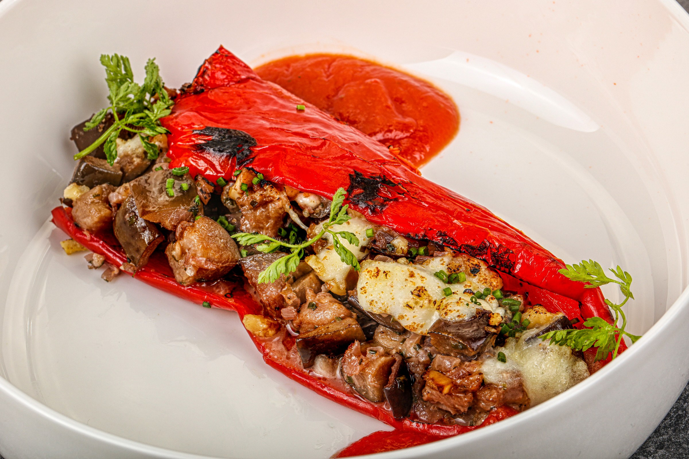 Фотосъемка блюд европейской кухни. Заказ по тел.: +7 (906) 006-90-22. Фуд-фотограф Андрей Старостин — съемка еды в Москве. 9000 руб. в час