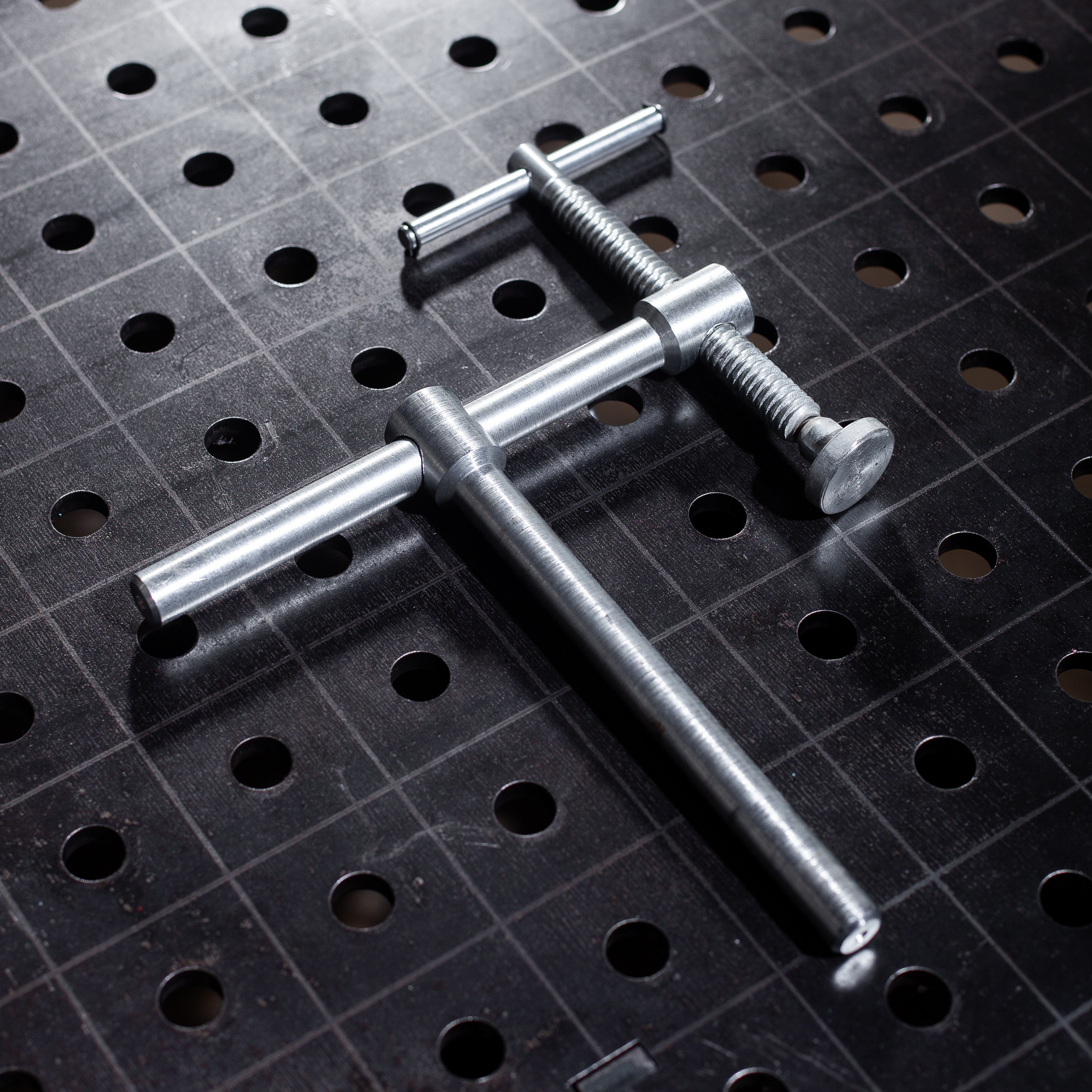 фотосъемка инструмента в Челябинске струбцина для сайта производителя