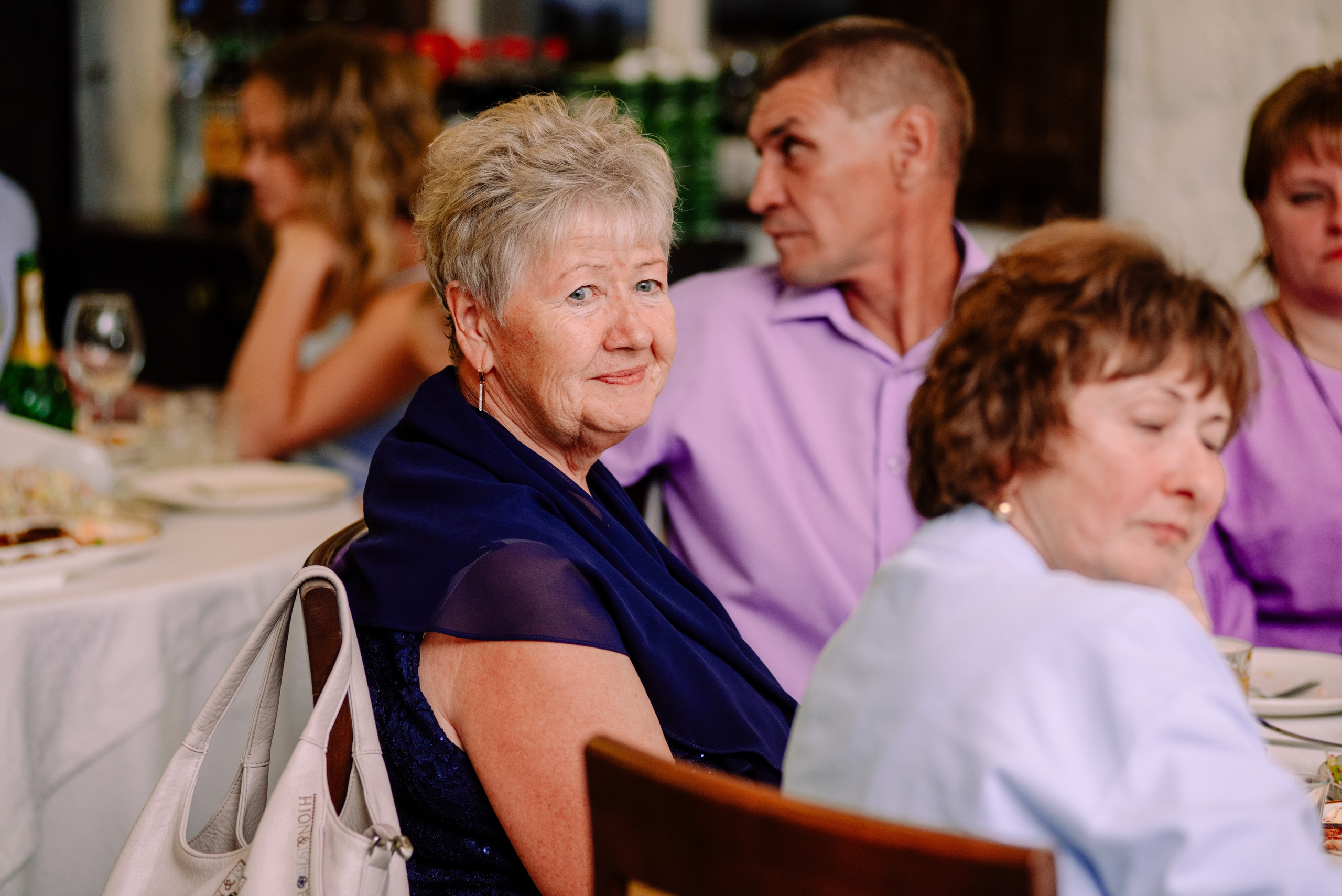 Юля и Саша — душевный банкет. Семейный и свадебный фотограф в Рязани Лиза Голованова