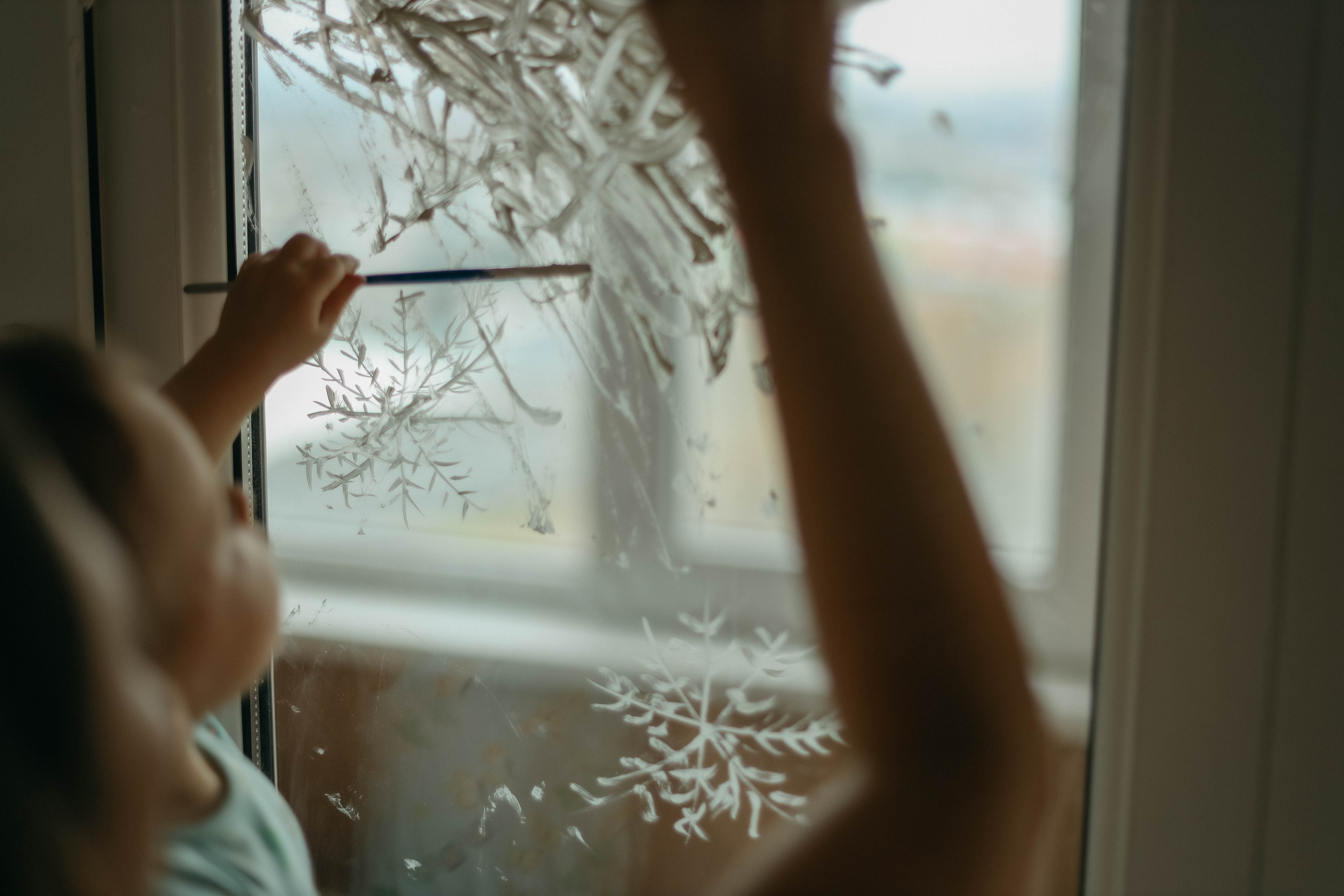 Алена, Ксюша и снежинки. Семейный фотограф Анапа