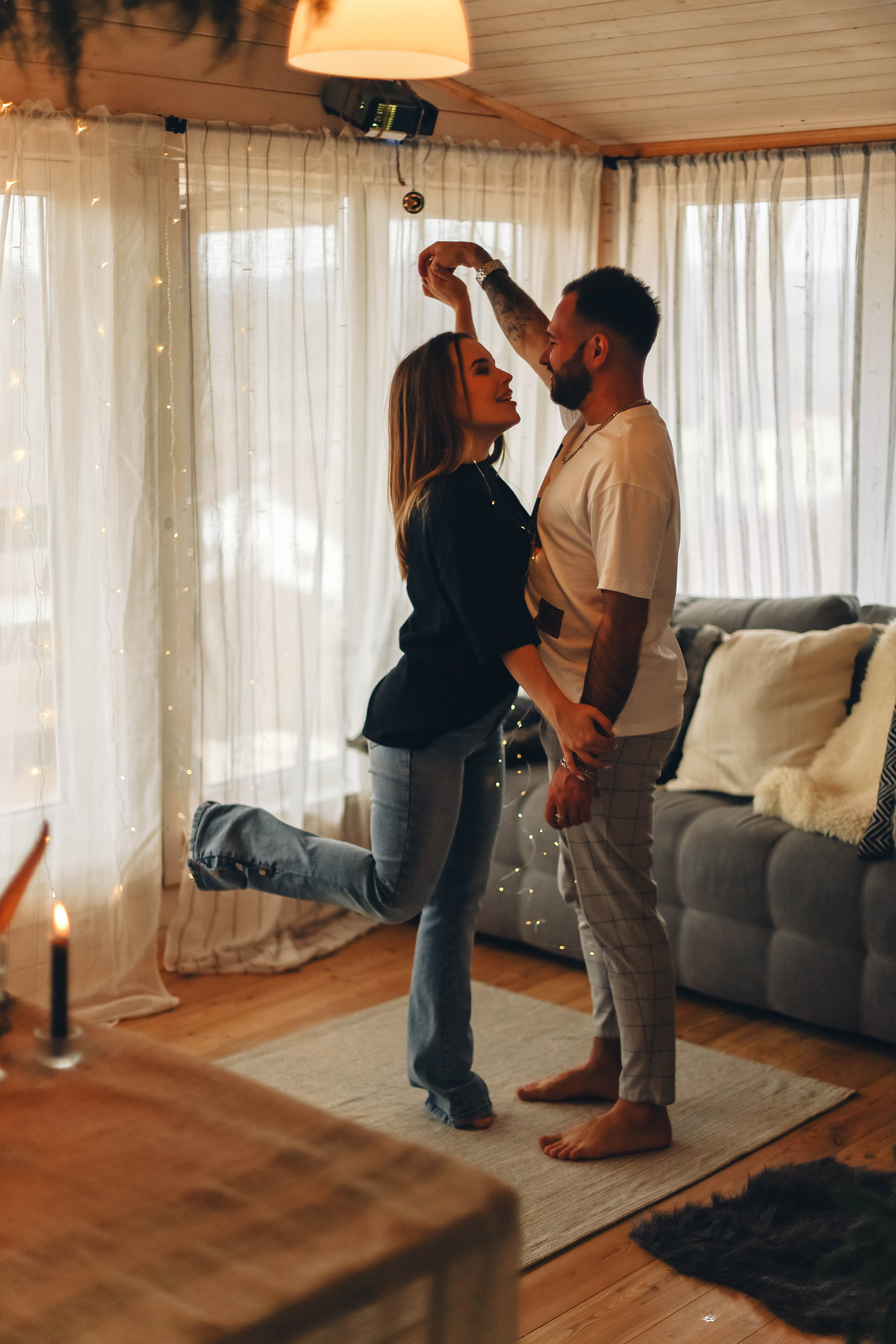 Юля и Слава в шале. Семейный фотограф Анапа