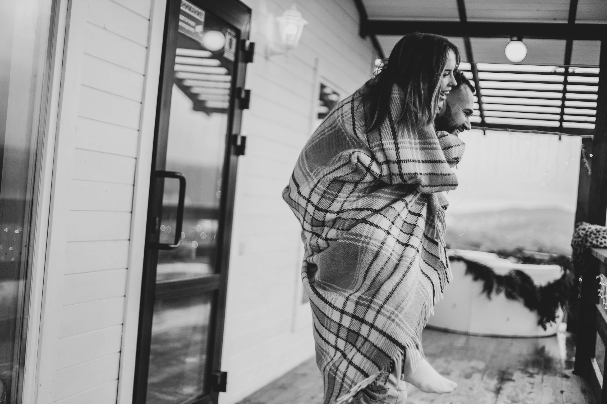 Юля и Слава в шале. Семейный фотограф Анапа