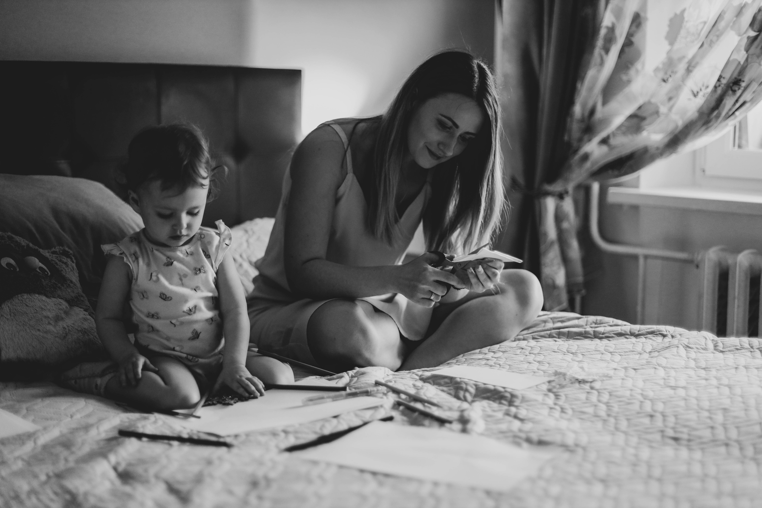 Алена, Ксюша и снежинки. Семейный фотограф Анапа