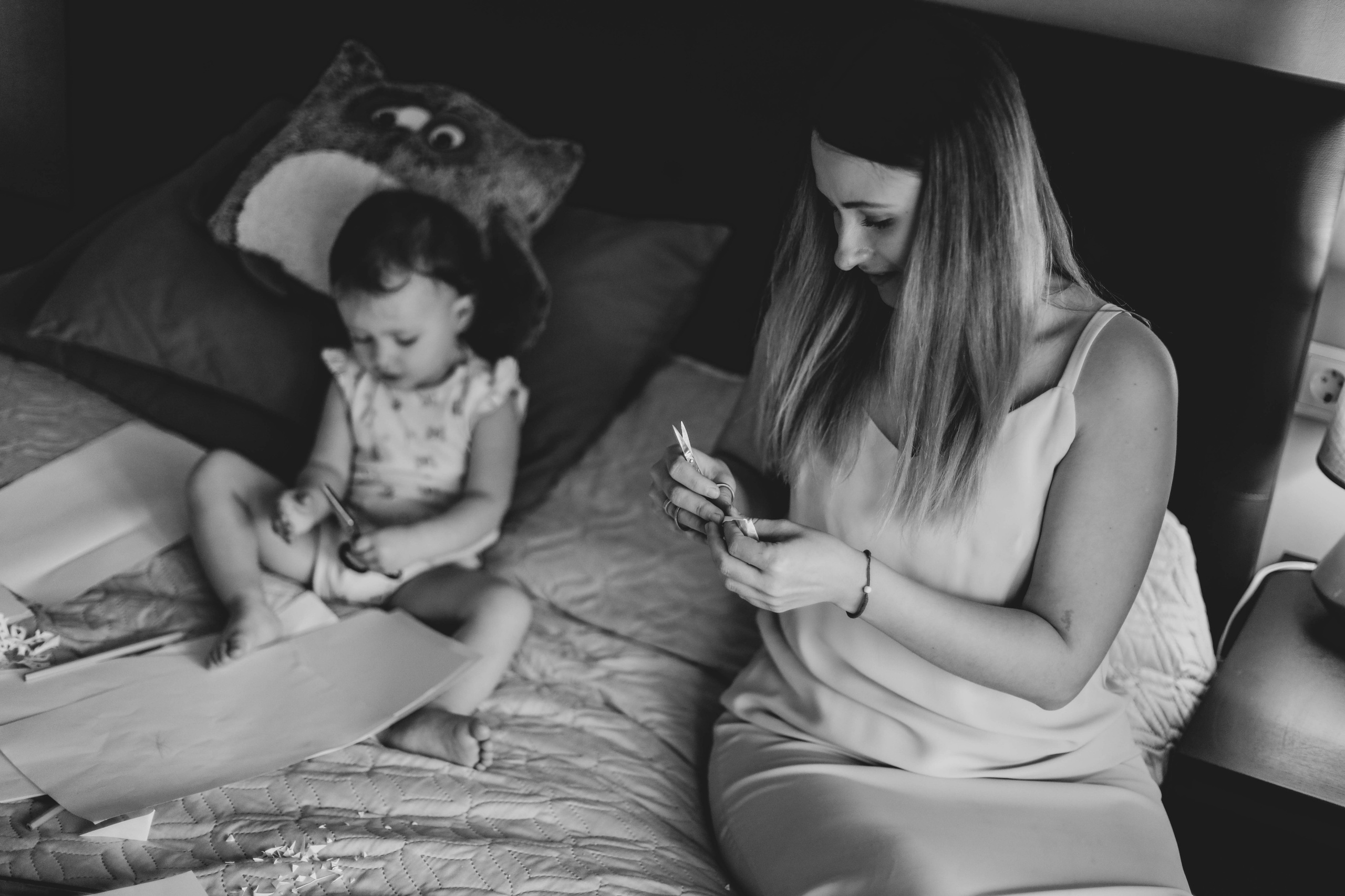 Алена, Ксюша и снежинки. Семейный фотограф Анапа