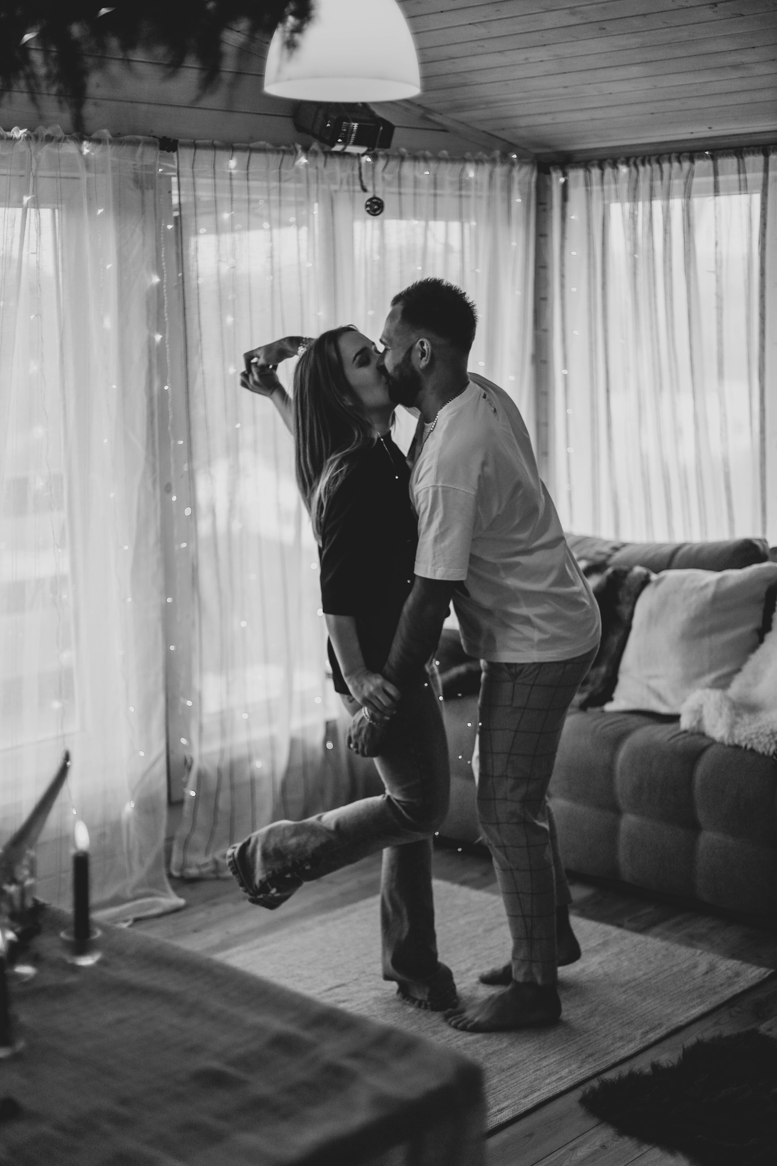 Юля и Слава в шале. Семейный фотограф Анапа