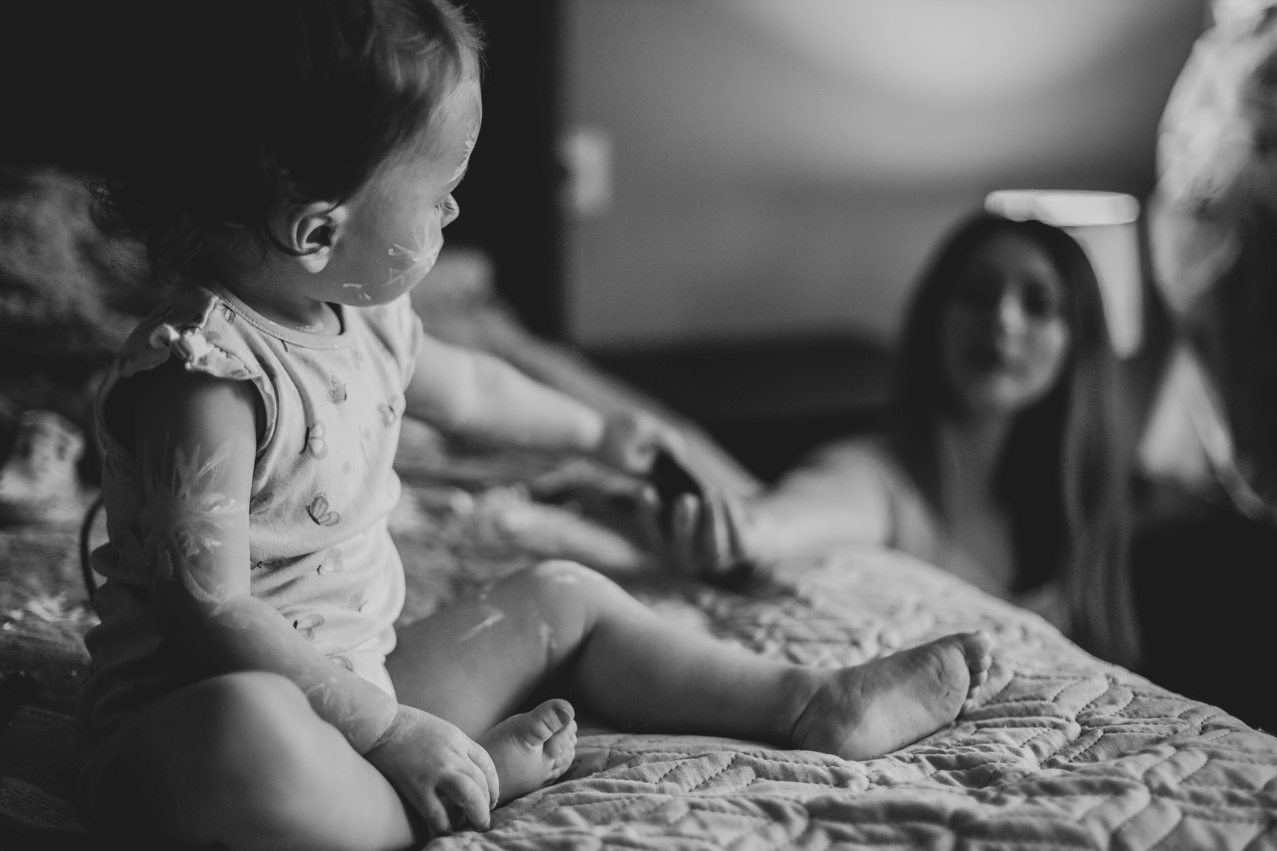 Алена, Ксюша и снежинки. Семейный фотограф Анапа