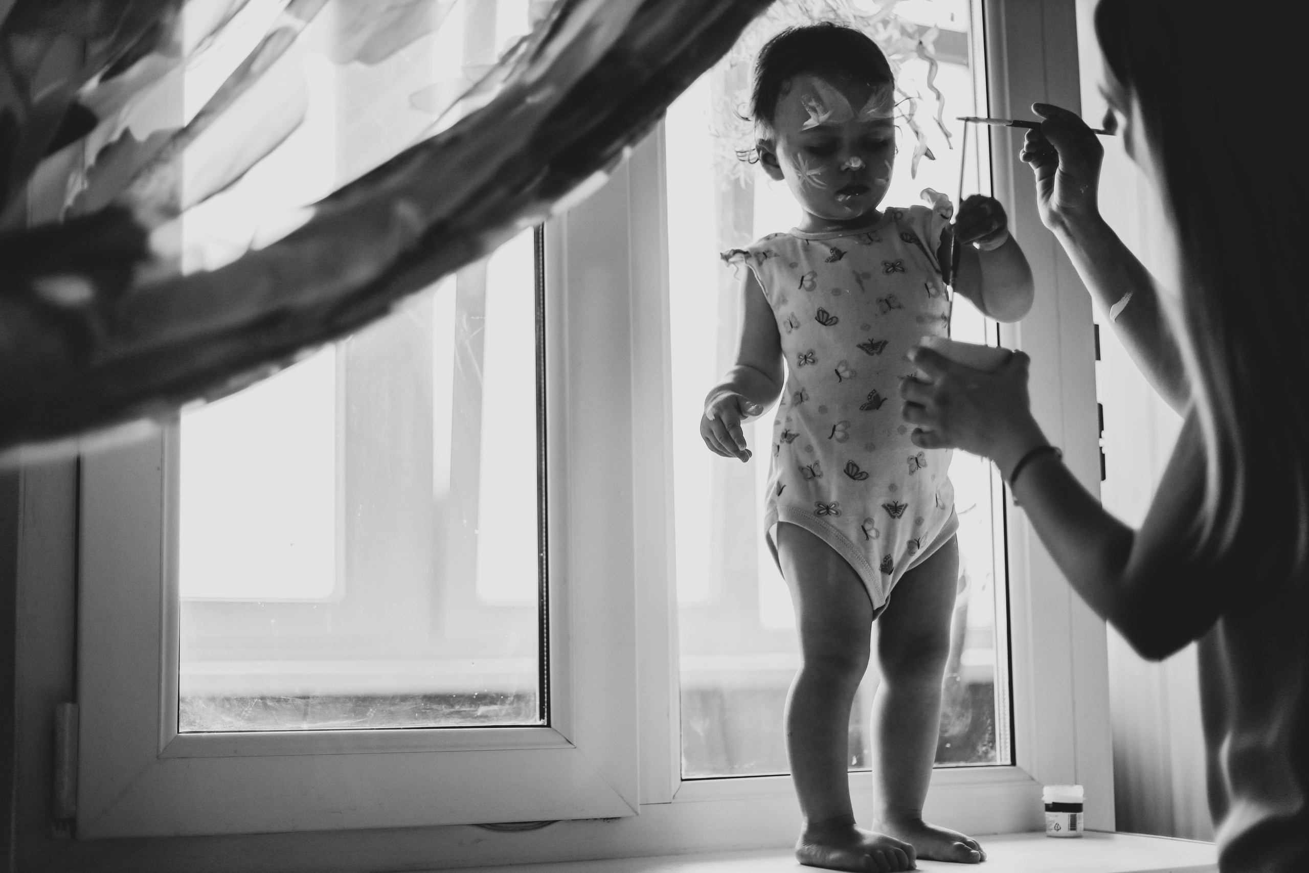 Алена, Ксюша и снежинки. Семейный фотограф Анапа