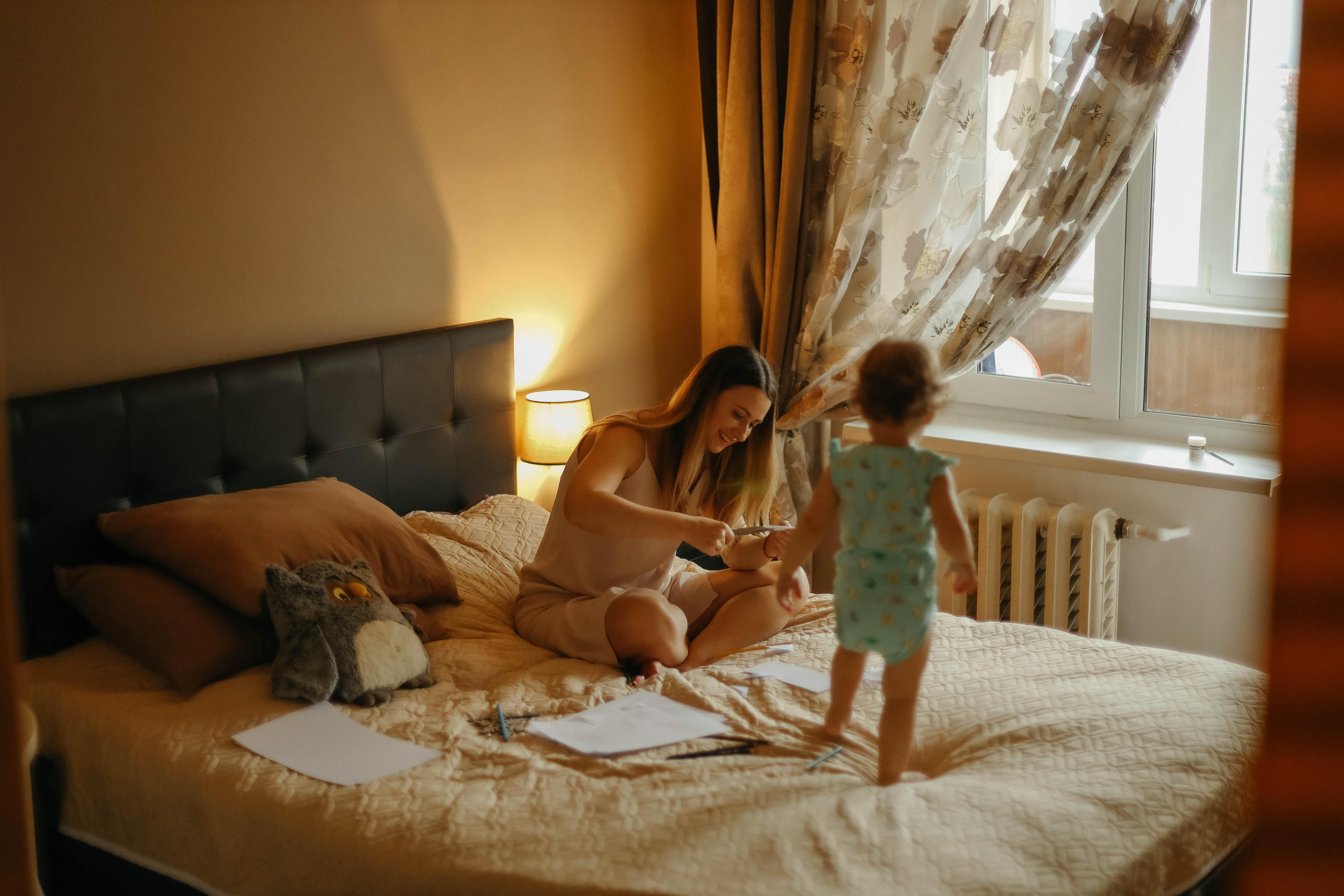 Алена, Ксюша и снежинки. Семейный фотограф Анапа