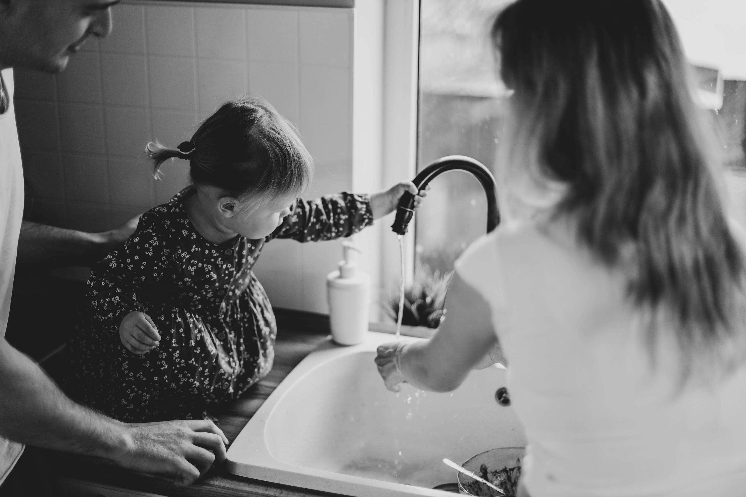 Даша, Никита и Ариша с Булочкой. Семейный фотограф Анапа