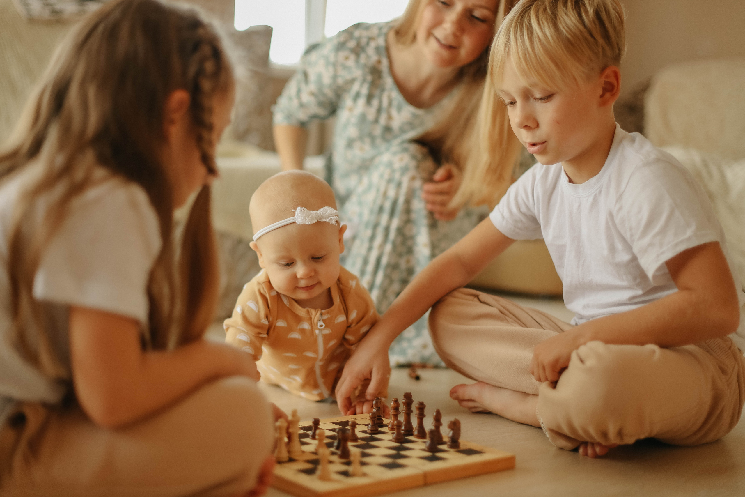 Катя, Дима, Матвей, Милана и Мирослава. Семейный фотограф Анапа