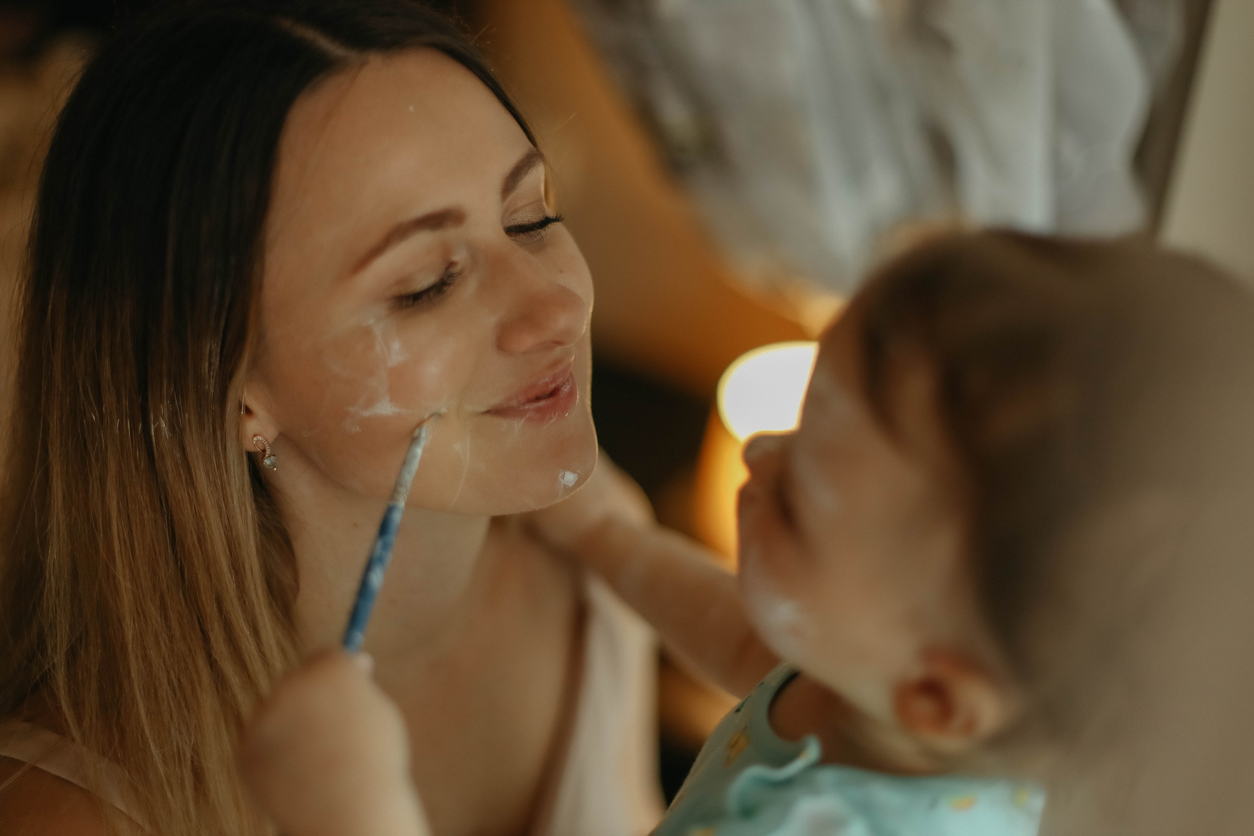 Алена, Ксюша и снежинки. Семейный фотограф Анапа