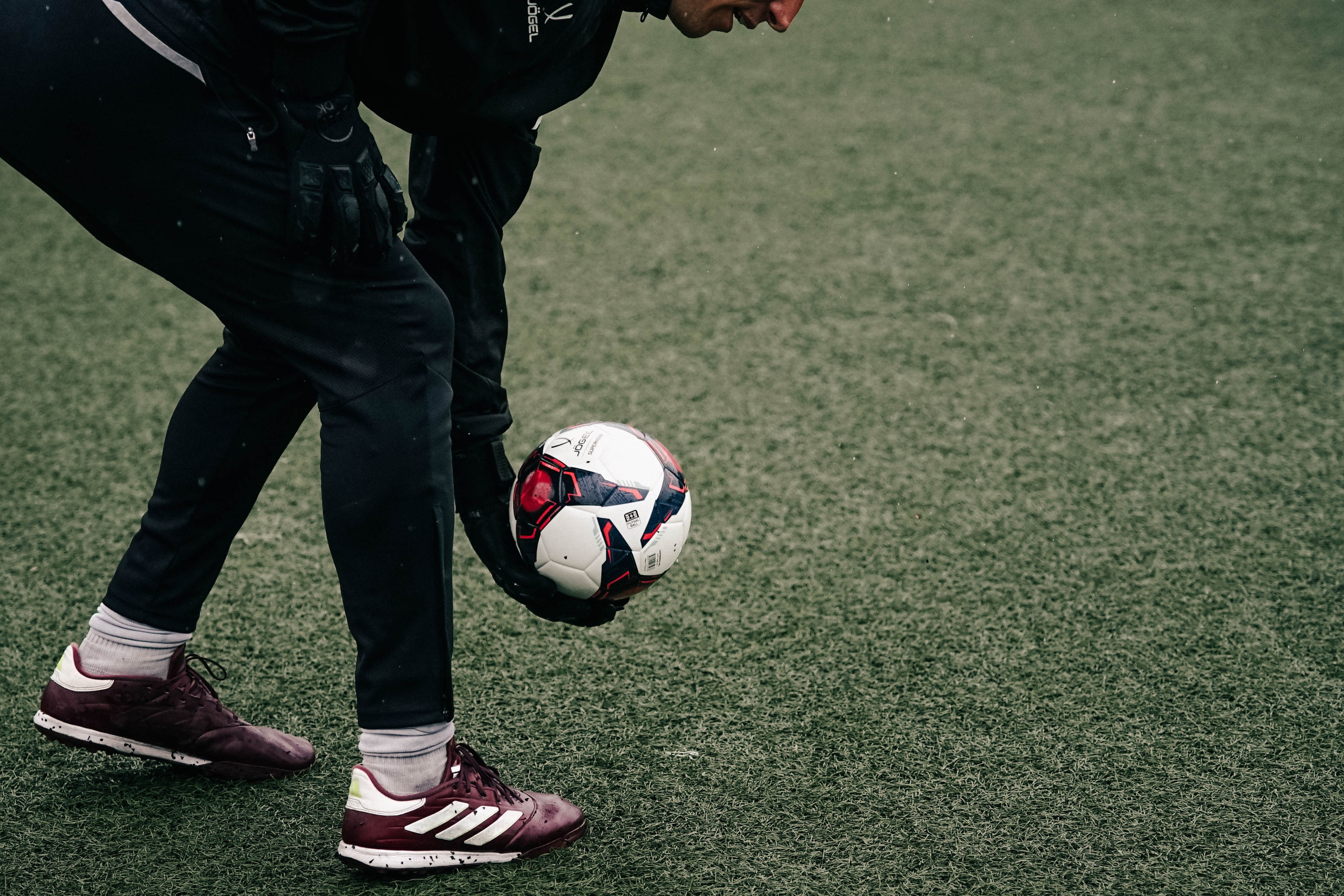 SPORT SHOOTS. Awes fram