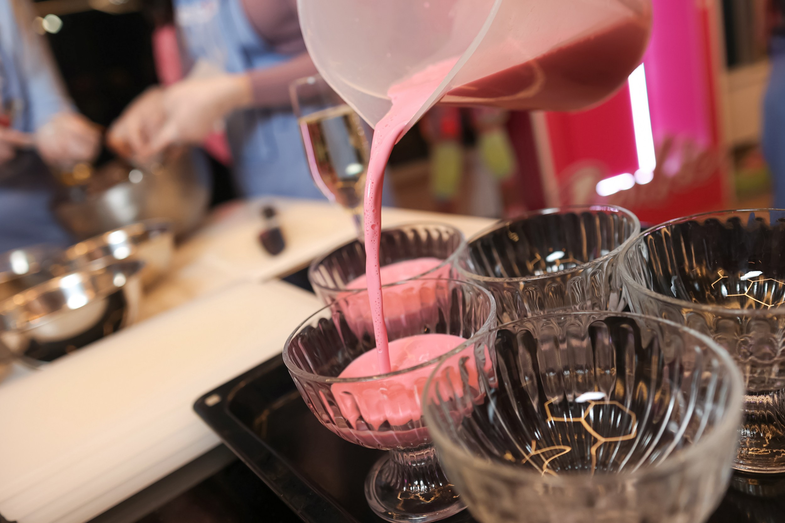 Вечеринка 8 марта в EventyOn. Репортажный фотограф видеограф в Москве Ольга Плаксина