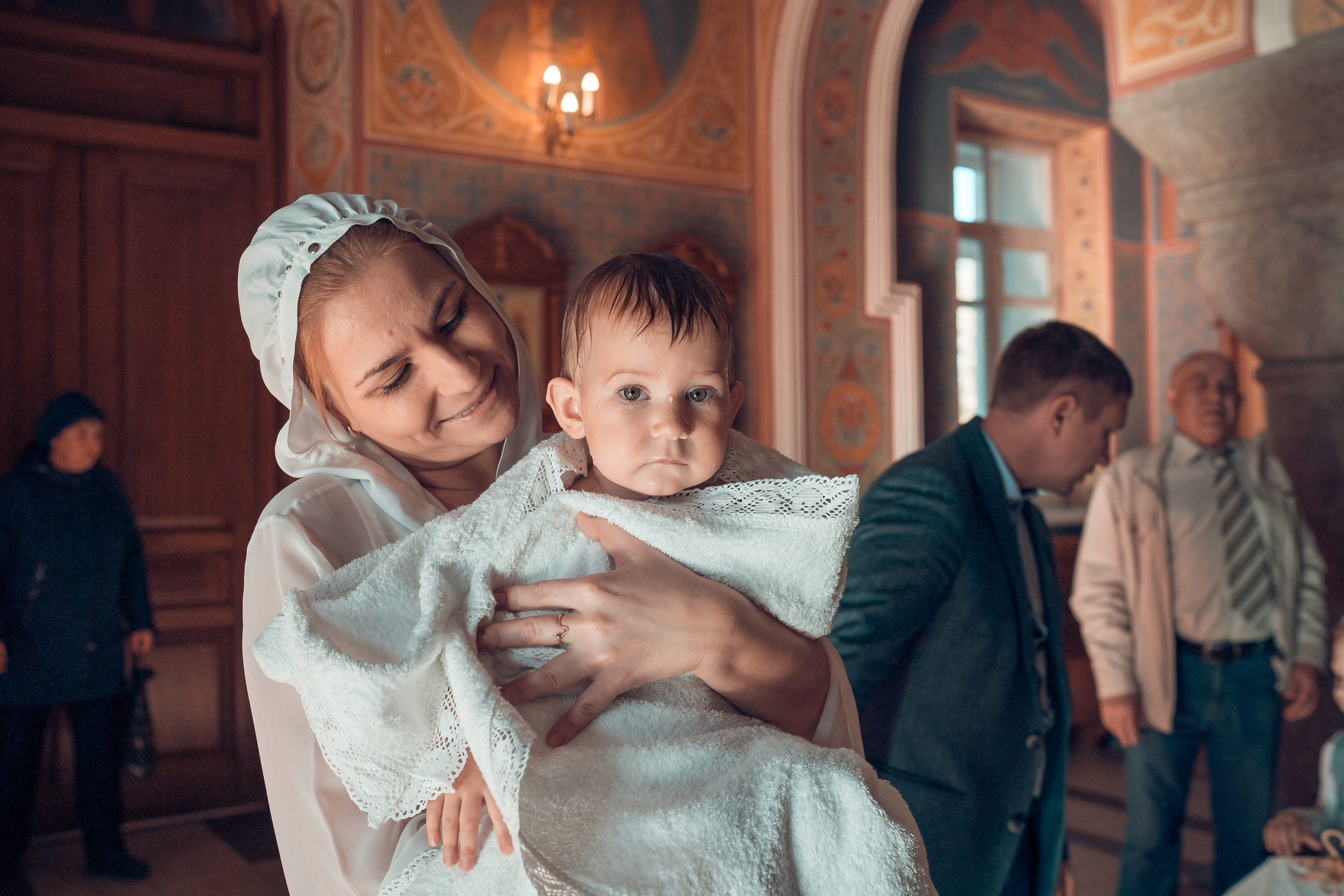 Крещение Веры Храм Иоанна Предтечи Красноярск. Фотограф на Крещение и Венчание в Красноярске Рамазанова Юлия