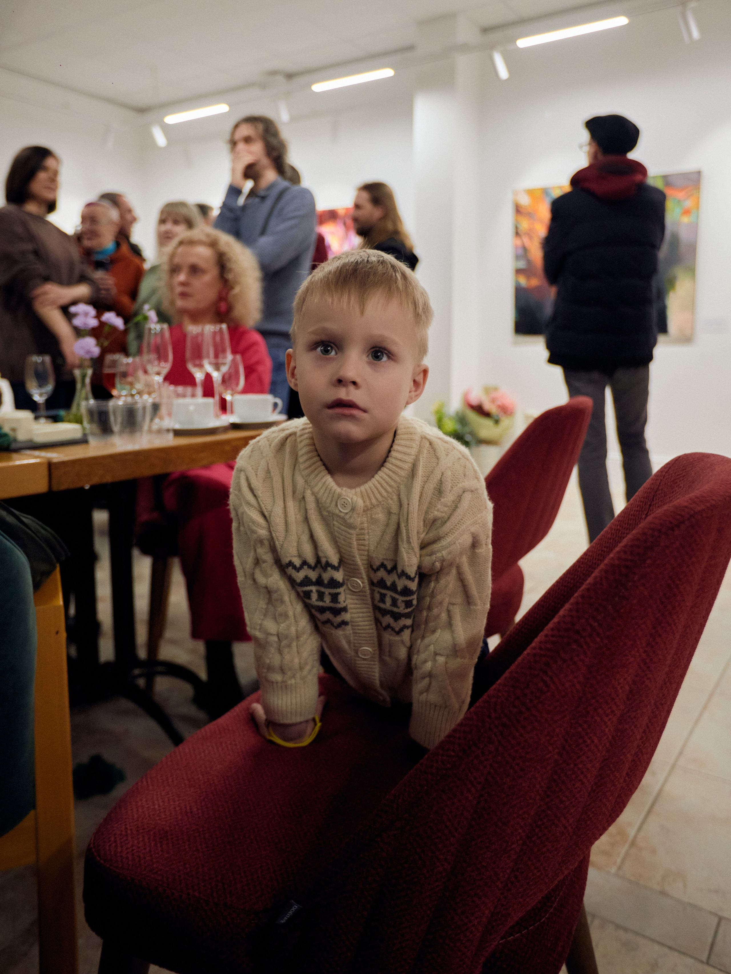 Открытие выставки краснодарской художницы Ларисы Блохиной. Фотограф Юлия Маринина