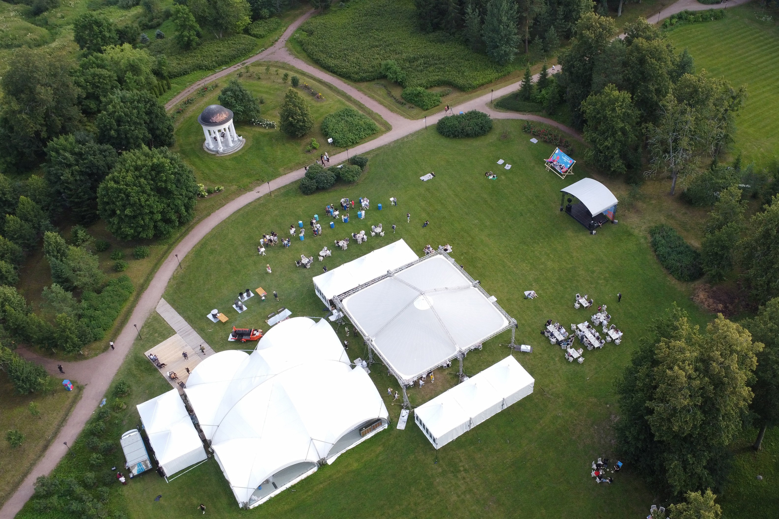 ЛЕТНИЕ ГУЛЯНИЯ LESTA