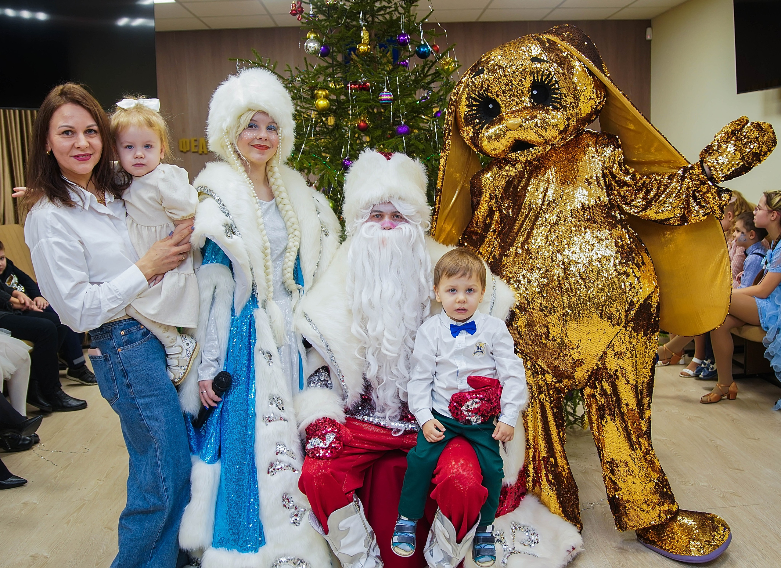 Елка НБД банк. Семейный и детский фотограф в Нижнем Новгороде