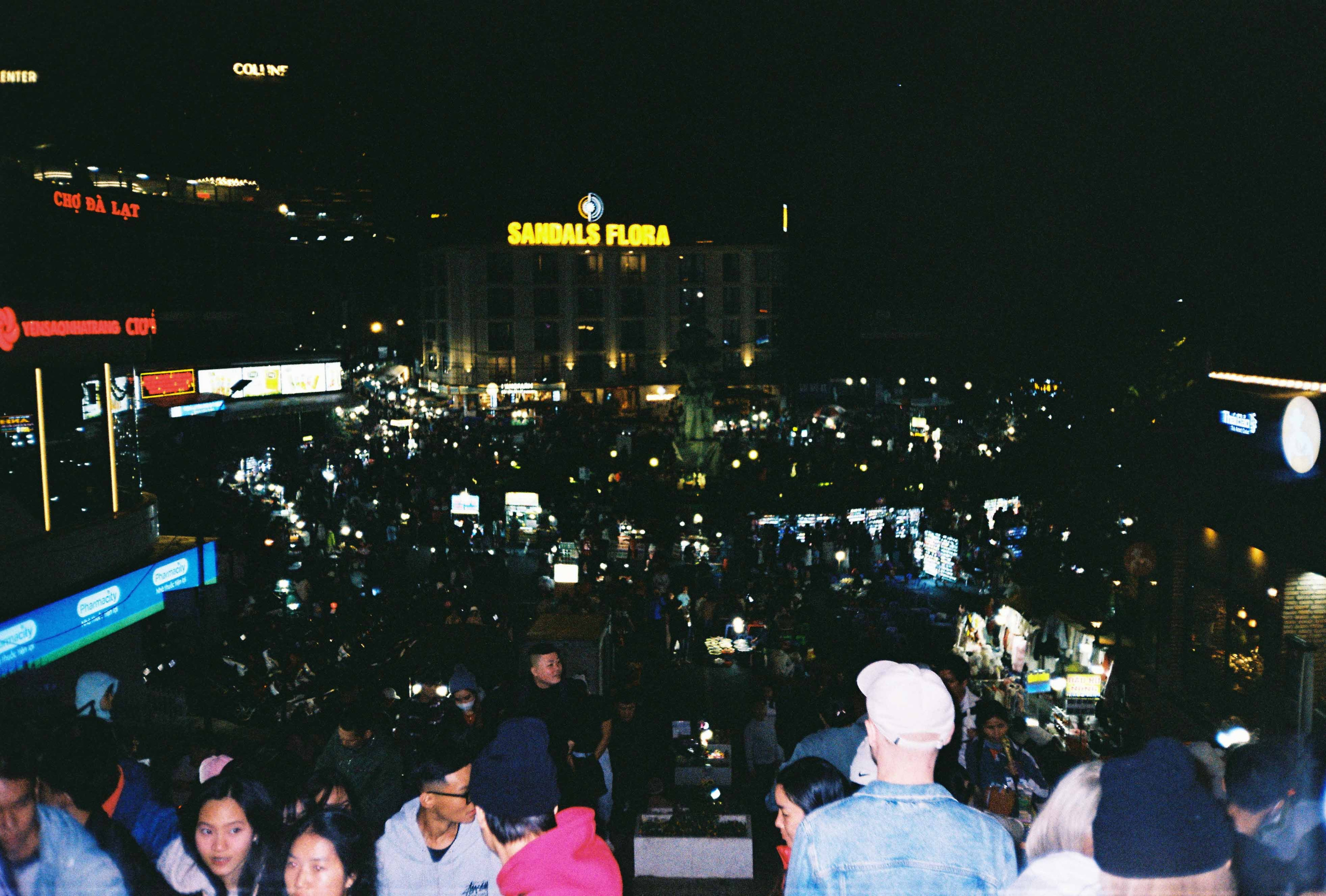 Dalat 2023. Film Photographer in Da Nang, Vietnam — Tanya Parfenteva