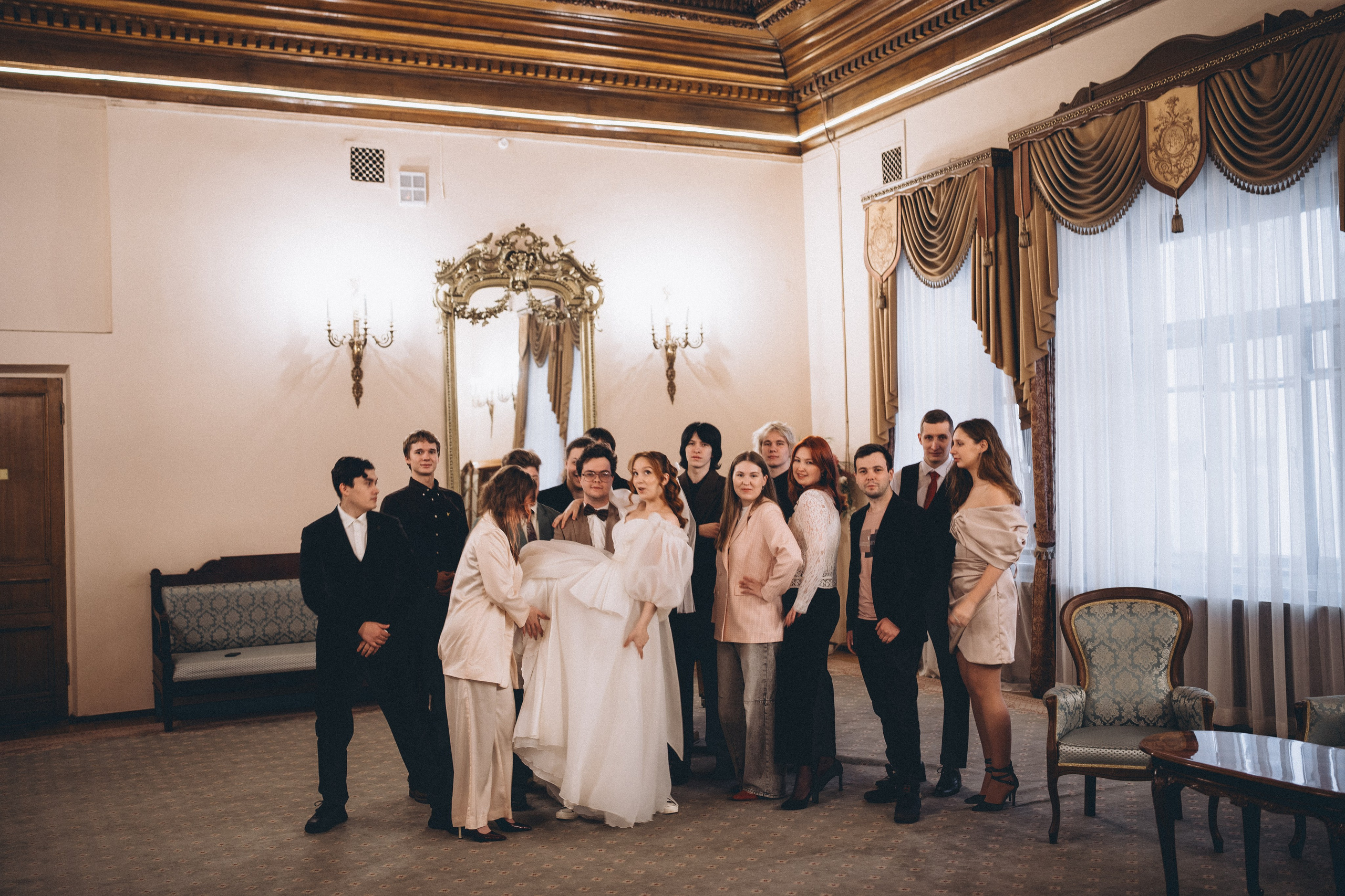 СВАДЕБНАЯ СЬЕМКА ВО ВТОРОМ ДВОРЦЕ С ГОСТЯМИ И ПРОГУЛКА В ТАВРИЧЕСКОМ САДУ. Профессиональный фотограф, Санкт-Петербург — Виктория Богомолова