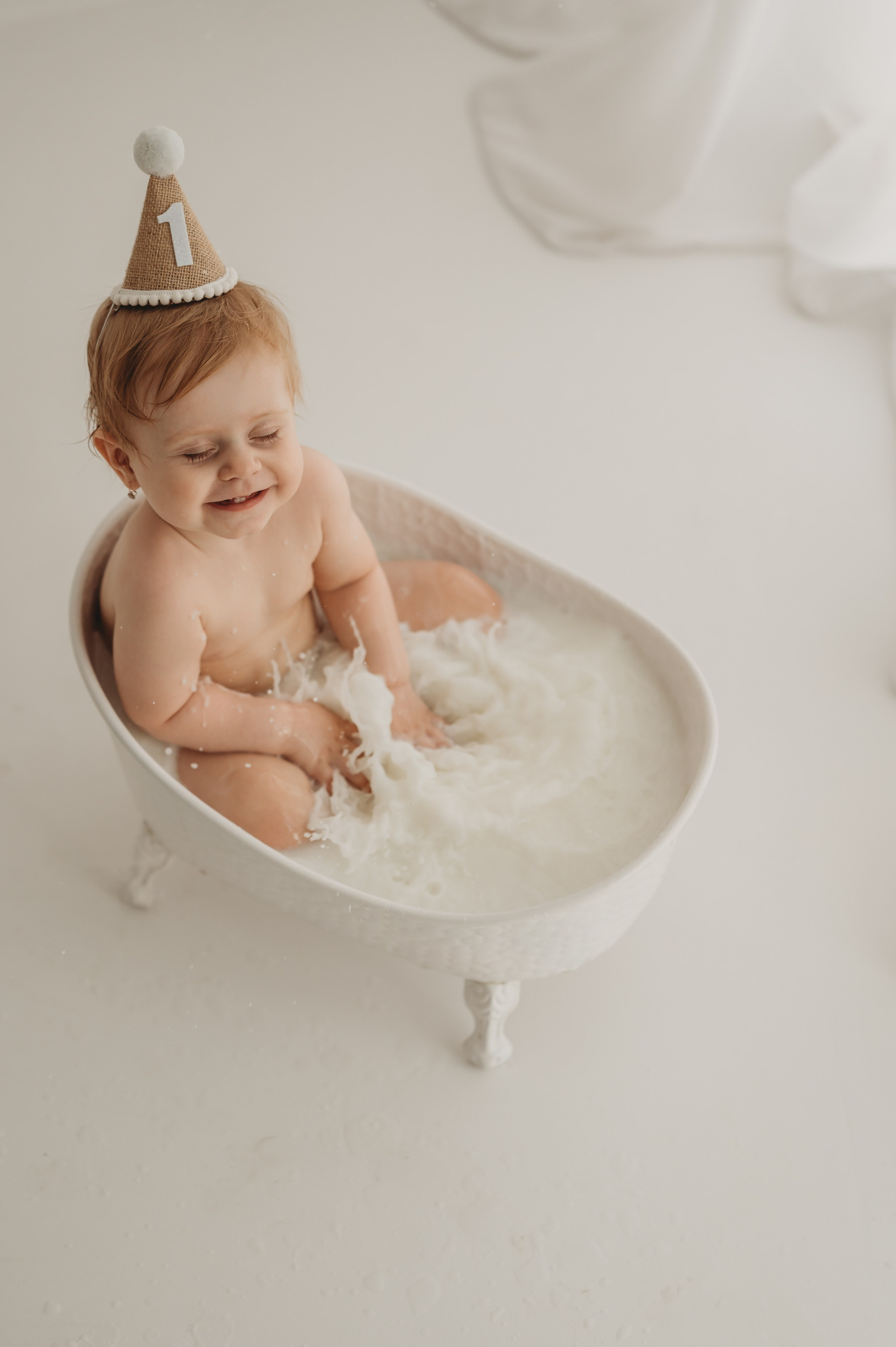 Молочные ванночки. Детский и семейный фотограф Ирина Гладких
