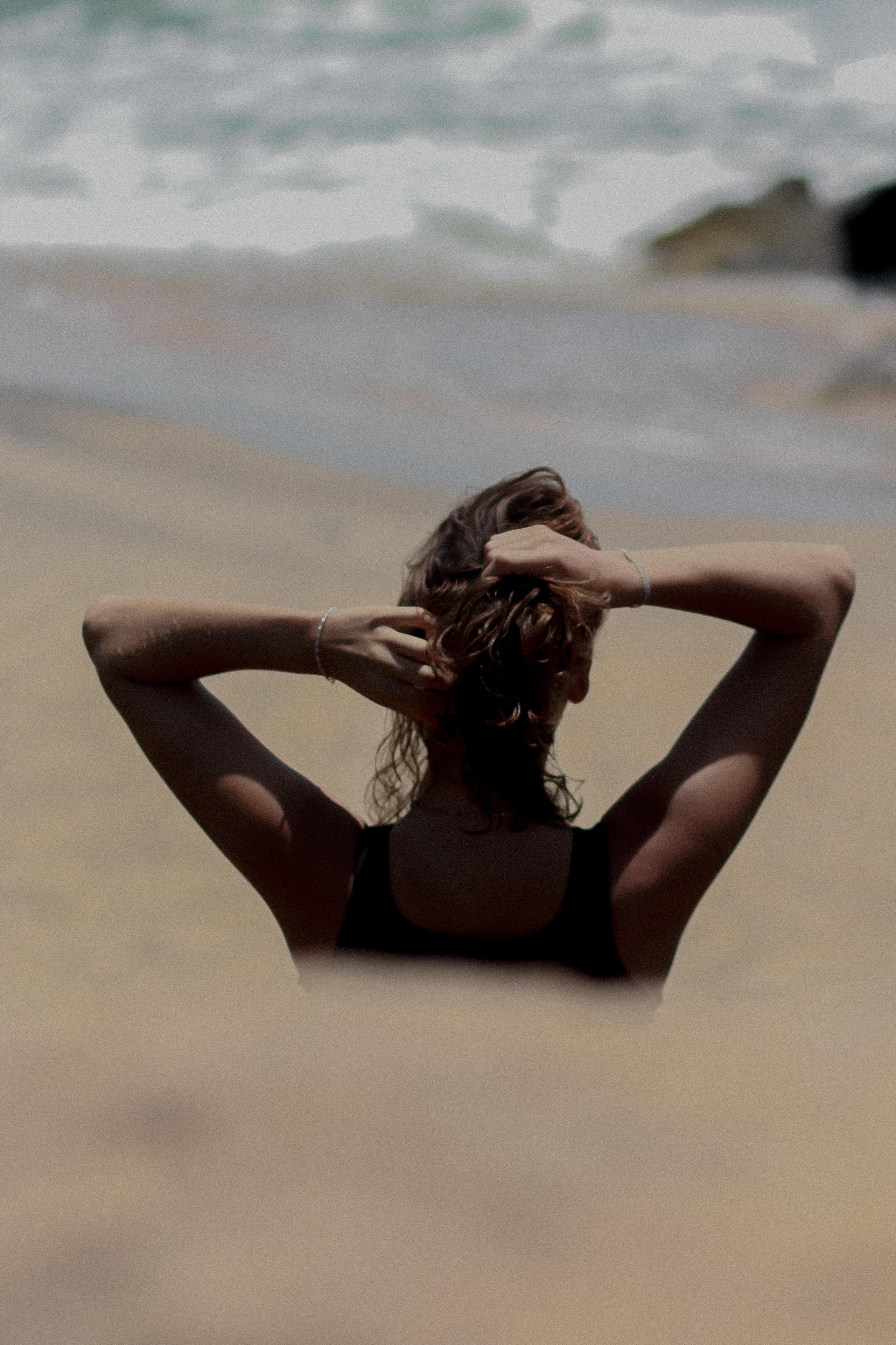 Коллекция купальников для серфинга. Фотограф на Шри-Ланке