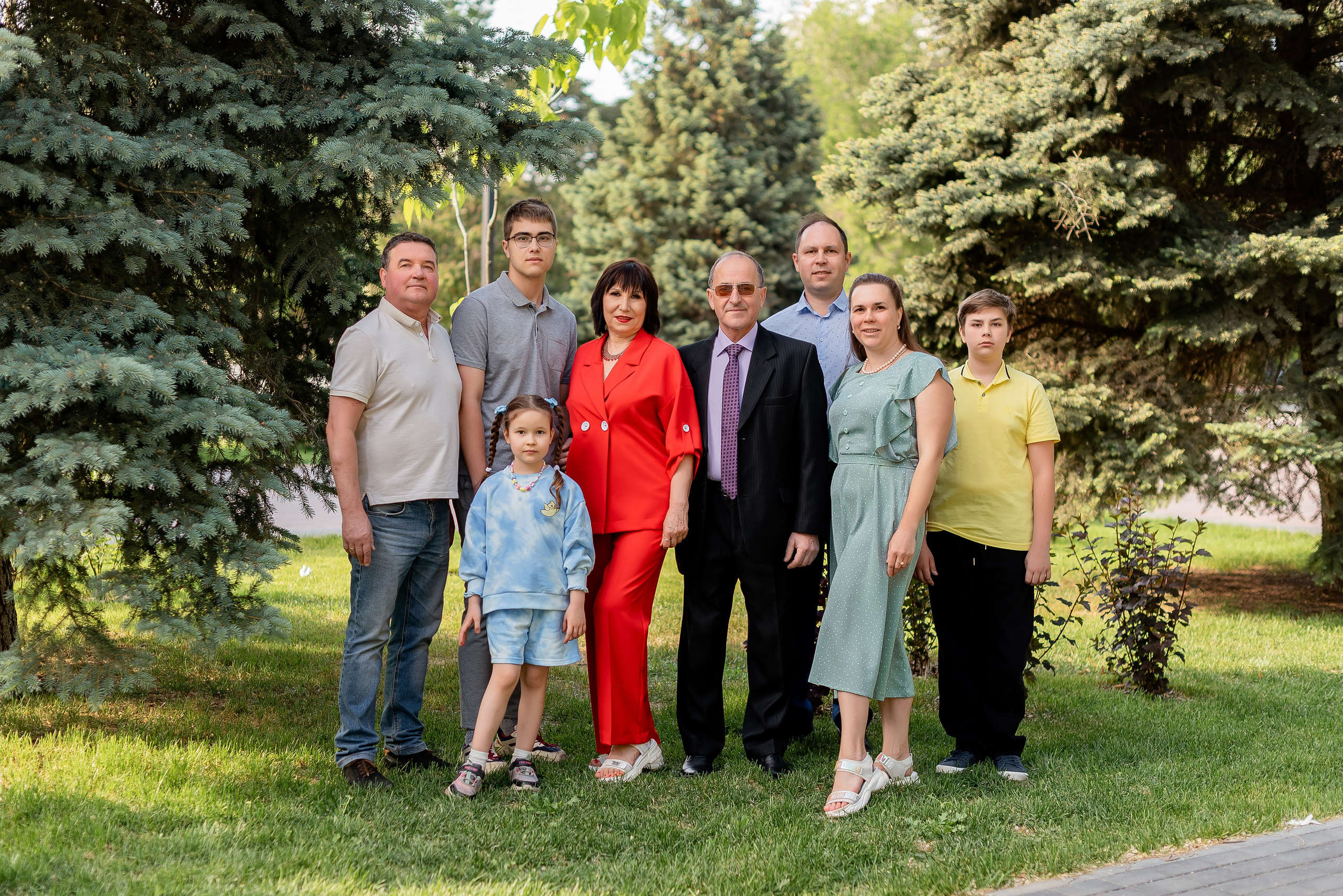 Людмила Ивановна с семьей. Фотограф Татьяна Иванчикова