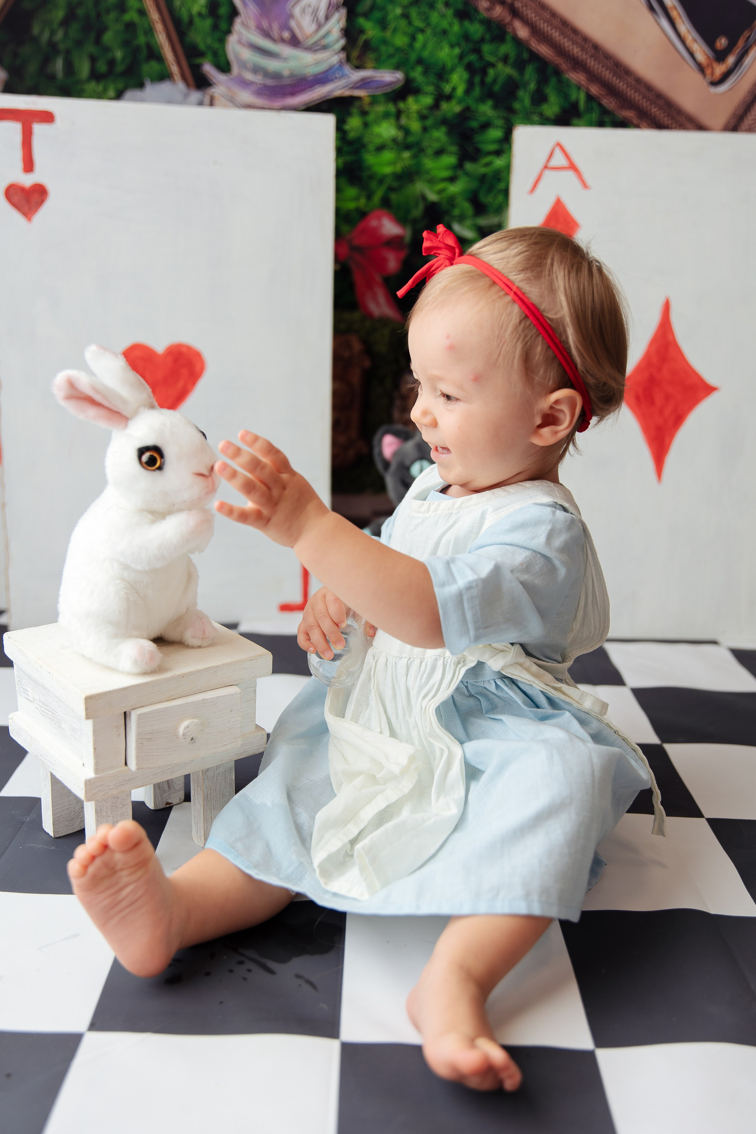 Тематические образы. Детский фотограф новорожденных Москва. годики под ключ. своя студия