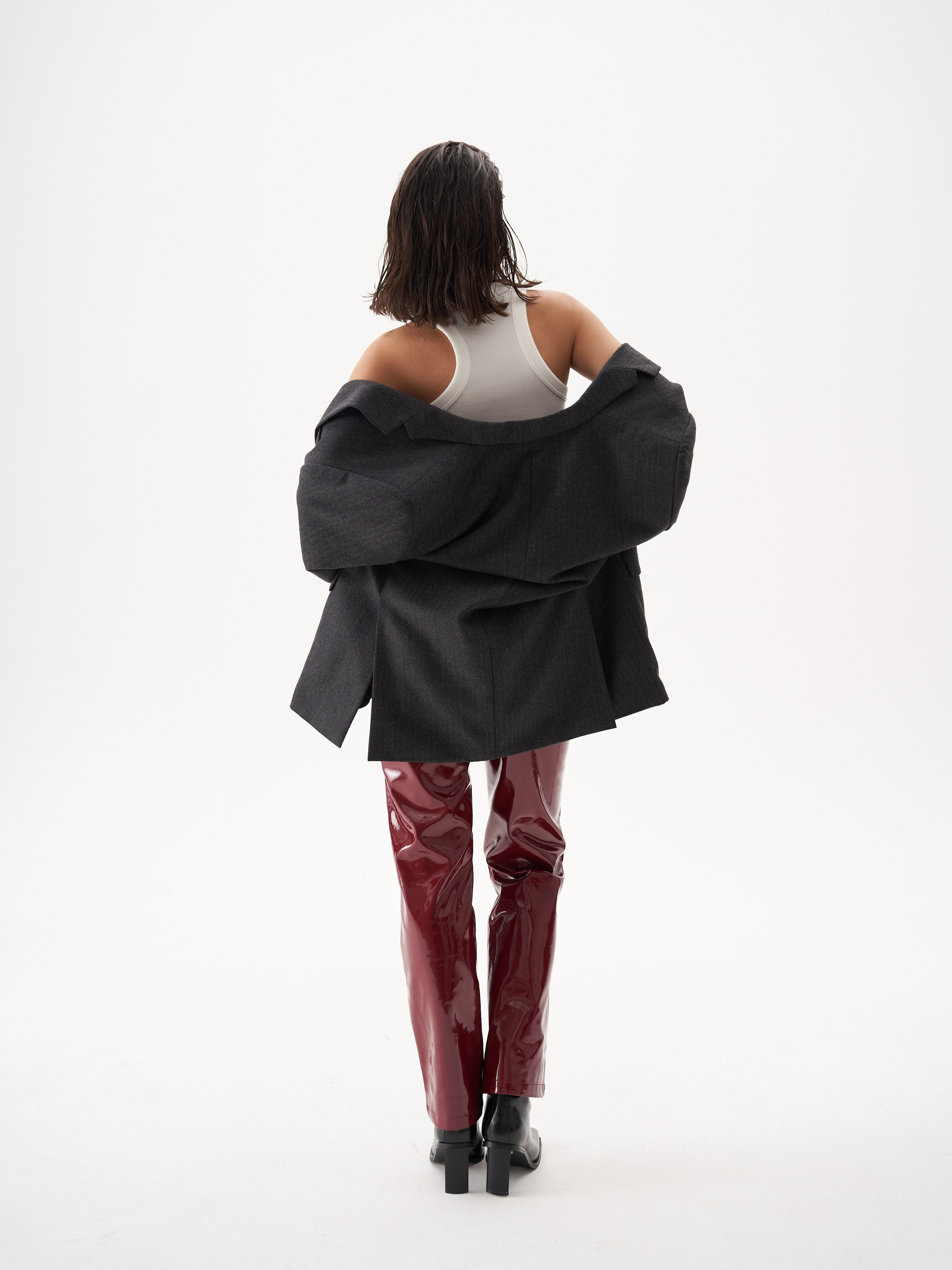 Каталог на циклораме (мягкий боковой свет). Коммерческий фотограф в Москве Хабибуллина Эльза