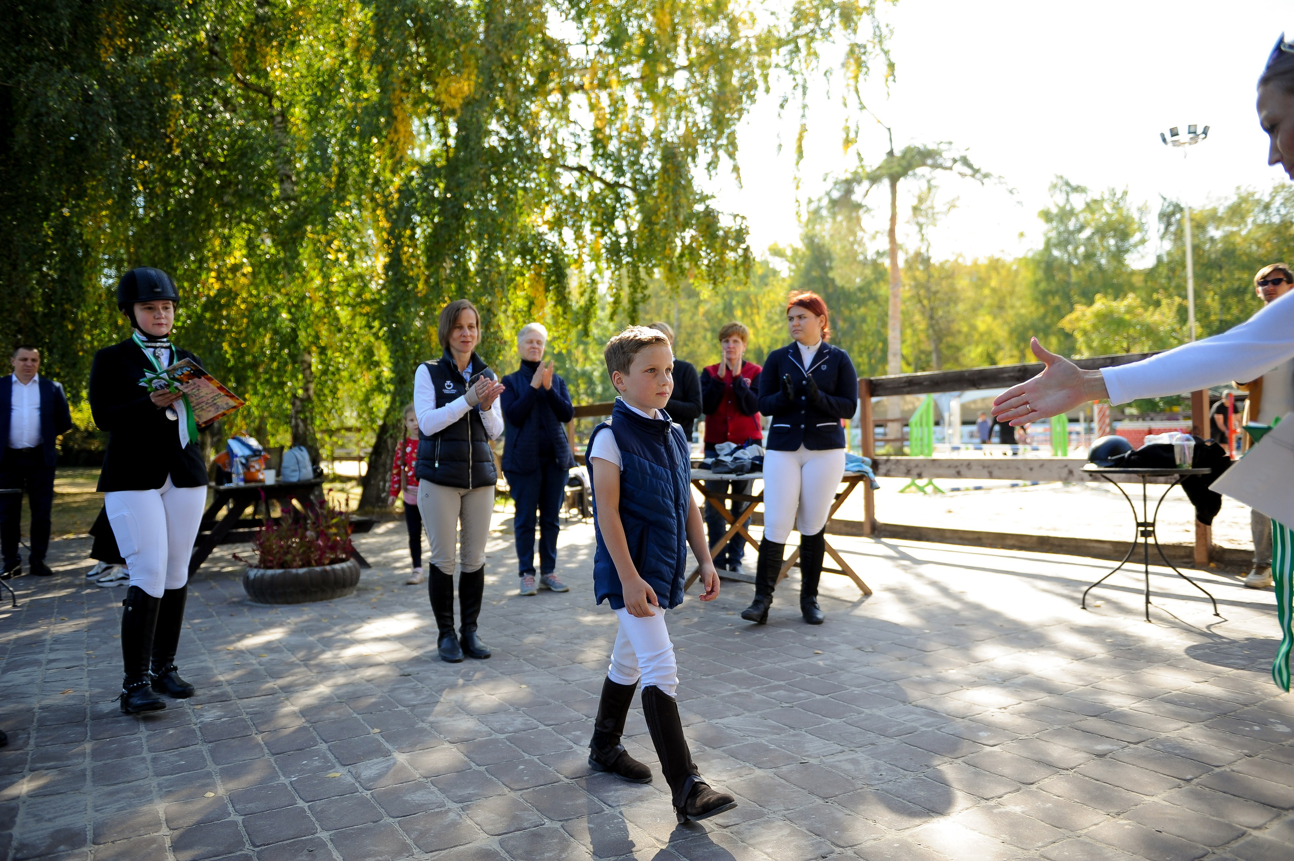 Конкур в конном клубе, репортаж Москва. Фотограф, визажист. Москва