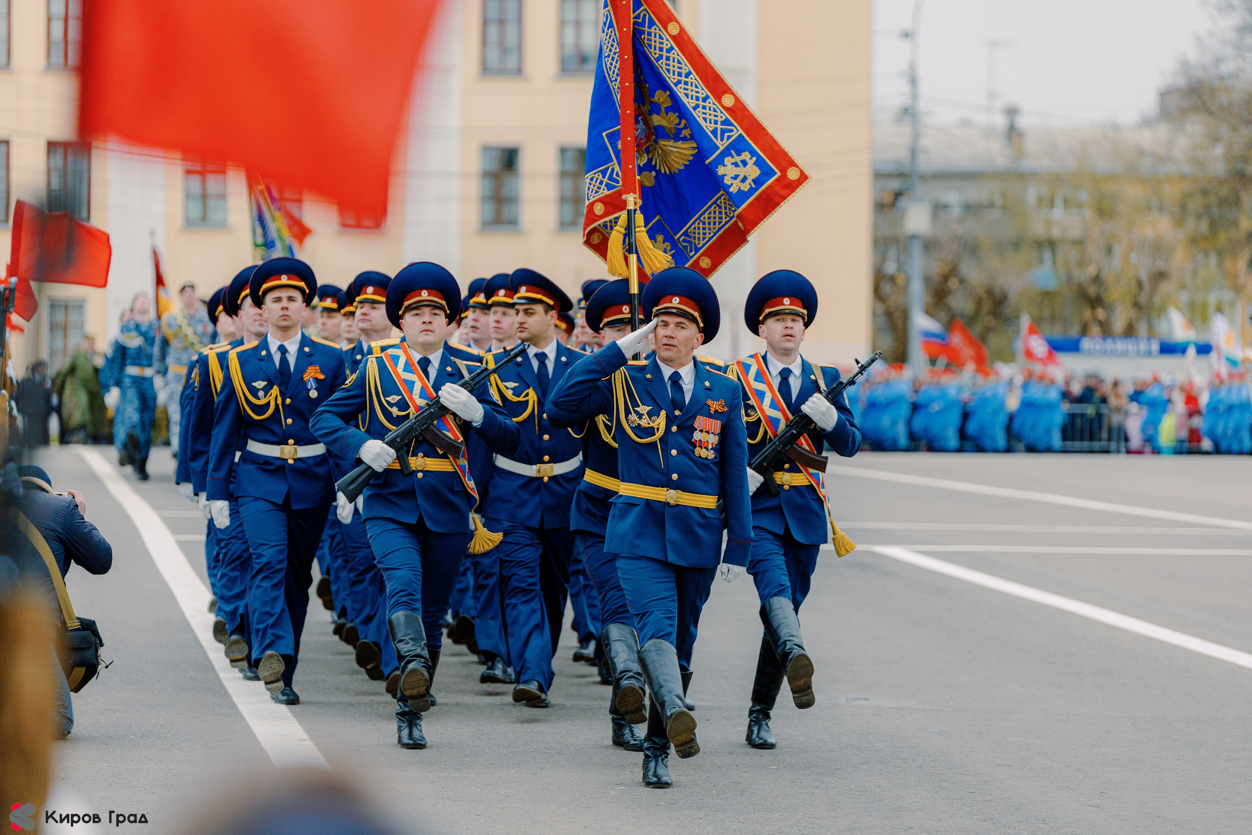 Парад победы 9 мая. Свадебный и репортажный фотограф Киров | Вадим Карпук