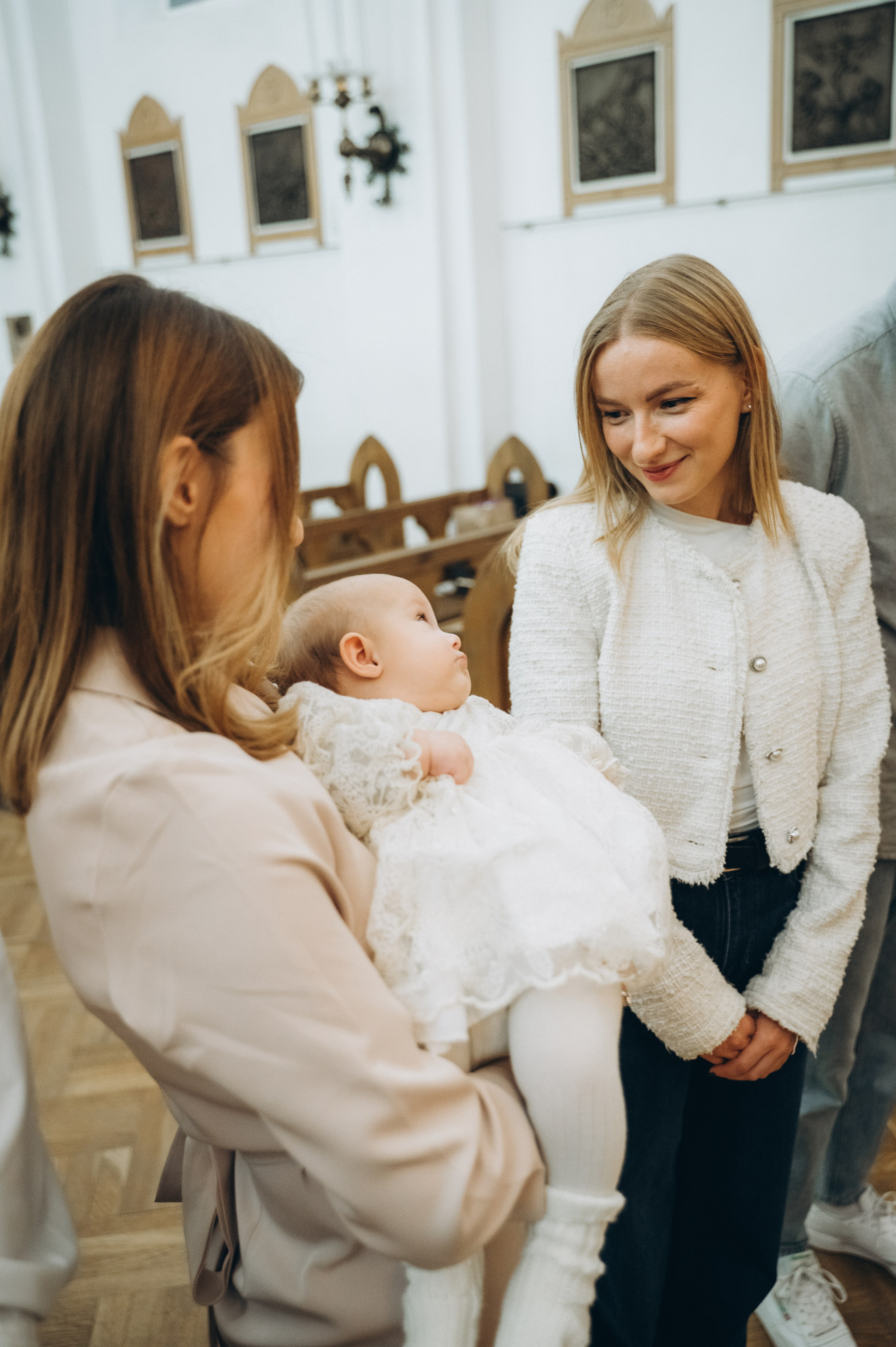 Крещение Эмили (Золотогорский костёл Пресвятой Троицы). Семейный фотограф в Минске Дарья Дреко