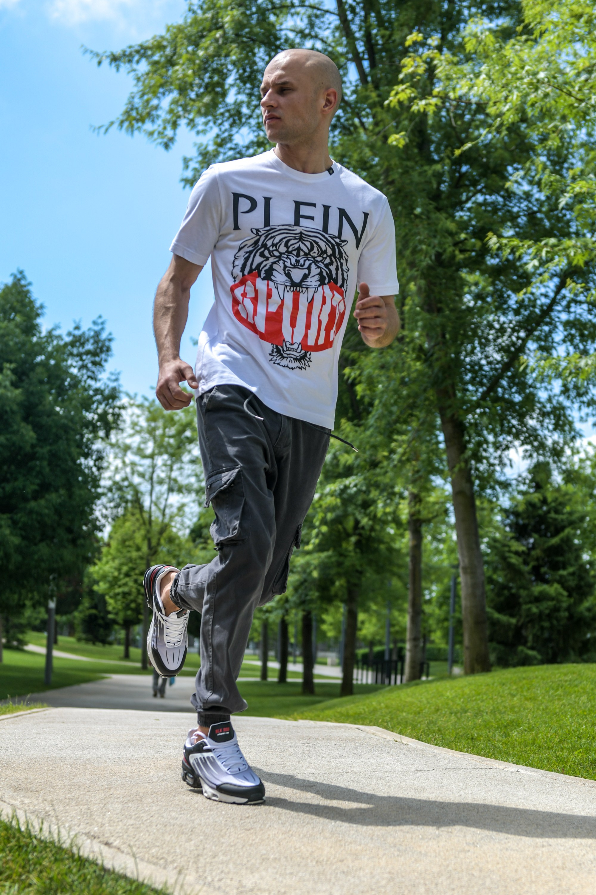 Павел. Фотосъемка для маркетплейс в Краснодаре