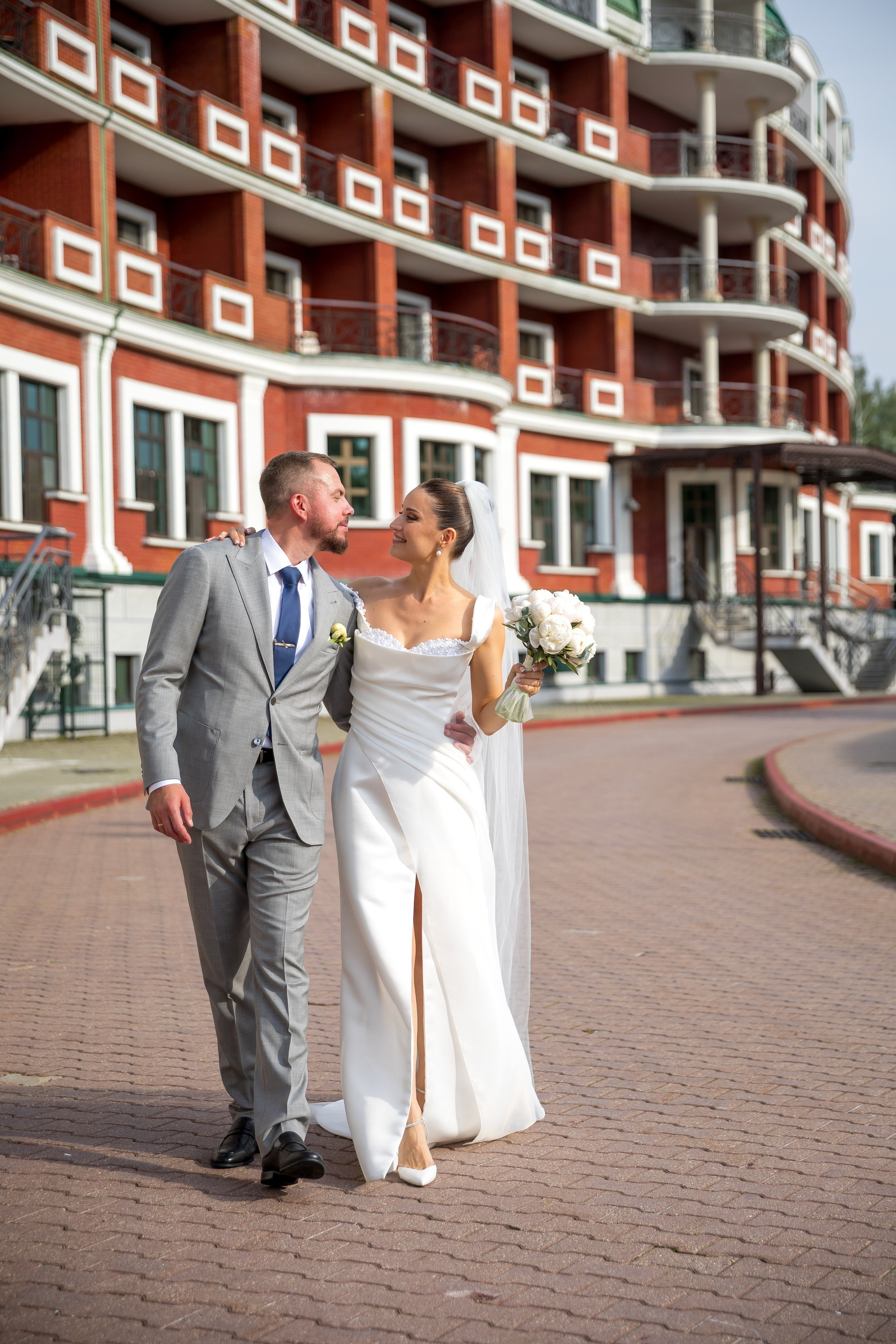 Роман и Елена. Фотограф FOTOBANKA