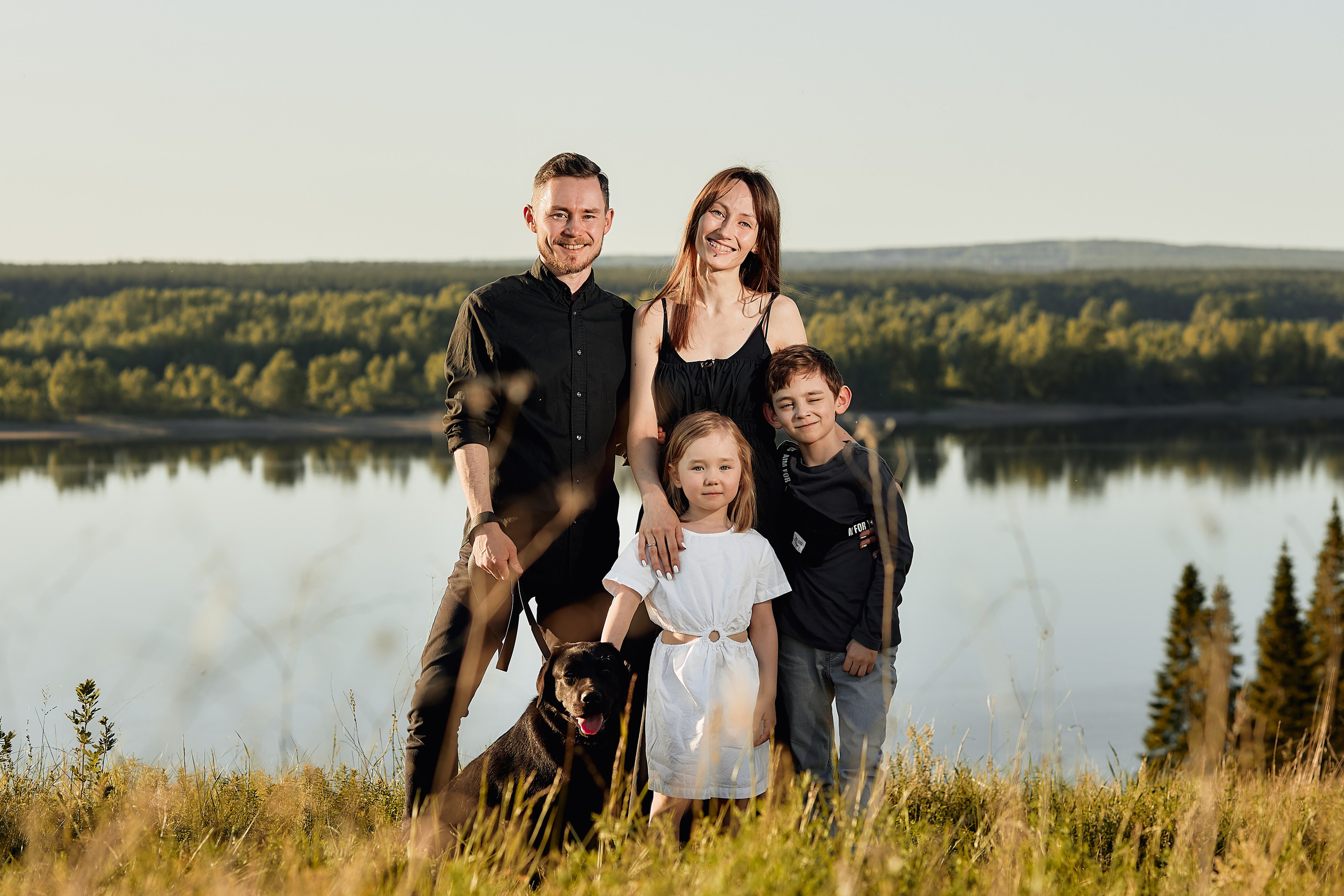 Артур, Лара, Егор и Алина. Свадебный фотограф Чайковский