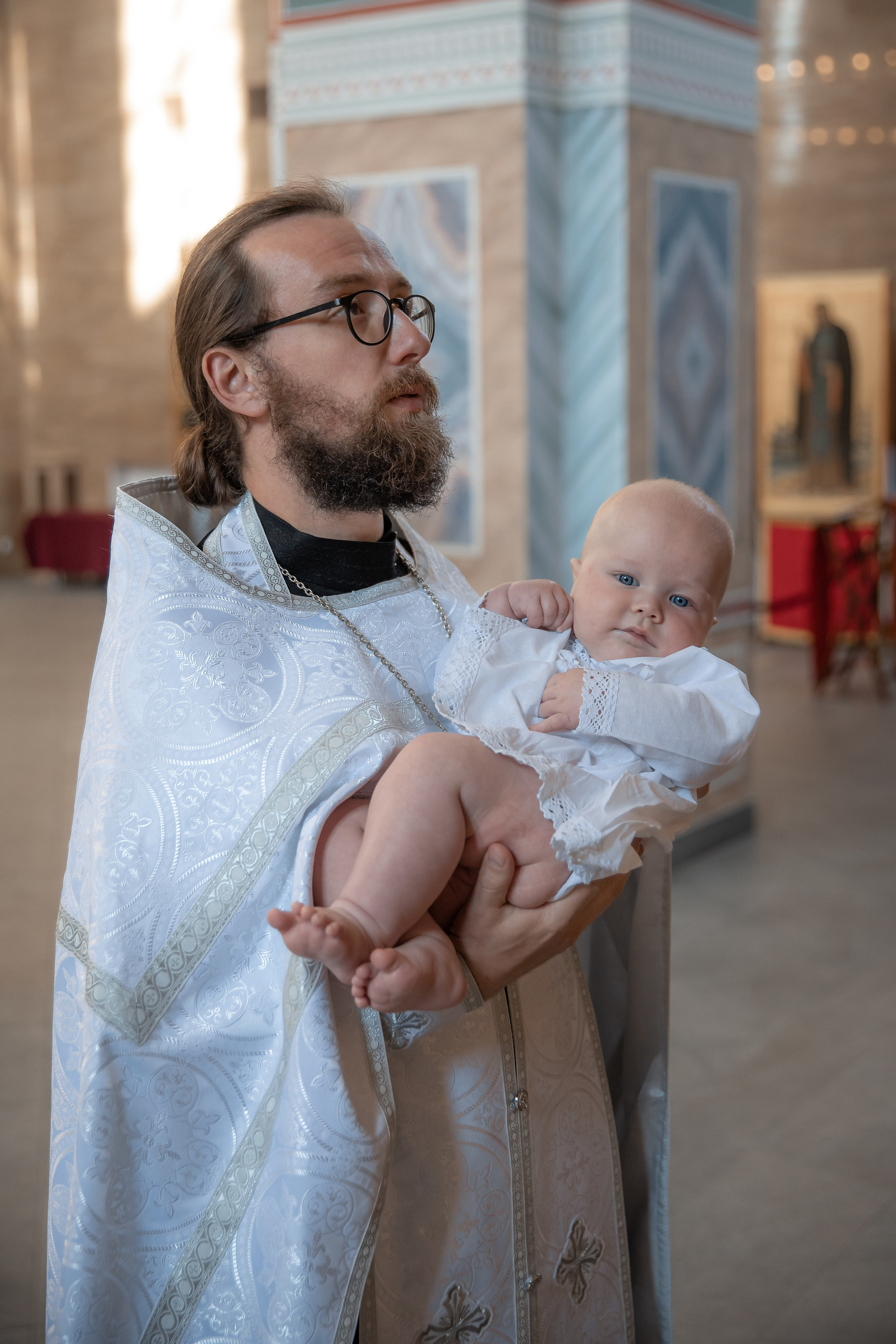 Таинство крещения. Фотограф FOTOBANKA