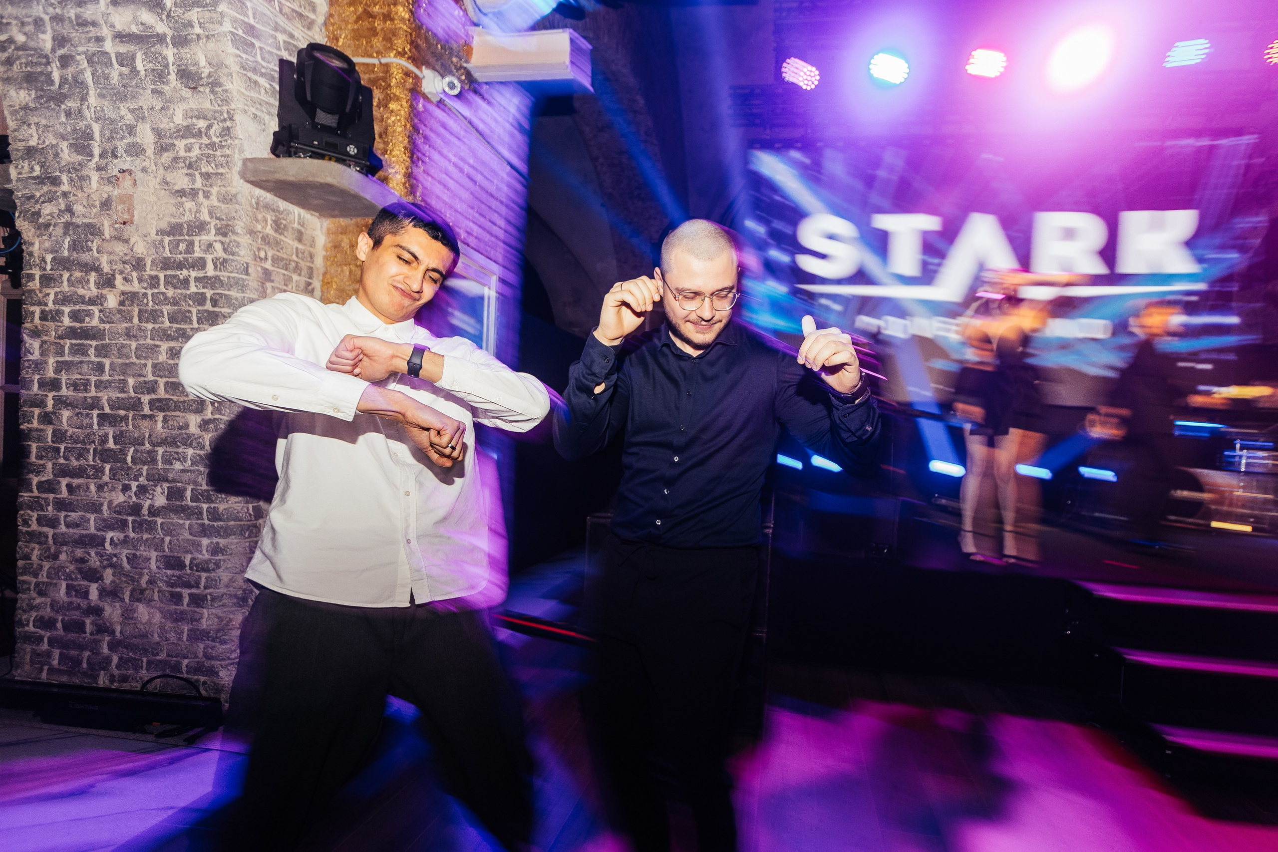 Снимал репортаж для «Газпром нефть», Газстройпром, Росатом, ОЗОН, Мегафон, ВТБ, Т-Банк, Unilever, Материа Медика Холдинг. Фотограф Serg-Epic — Сергей Клепиков