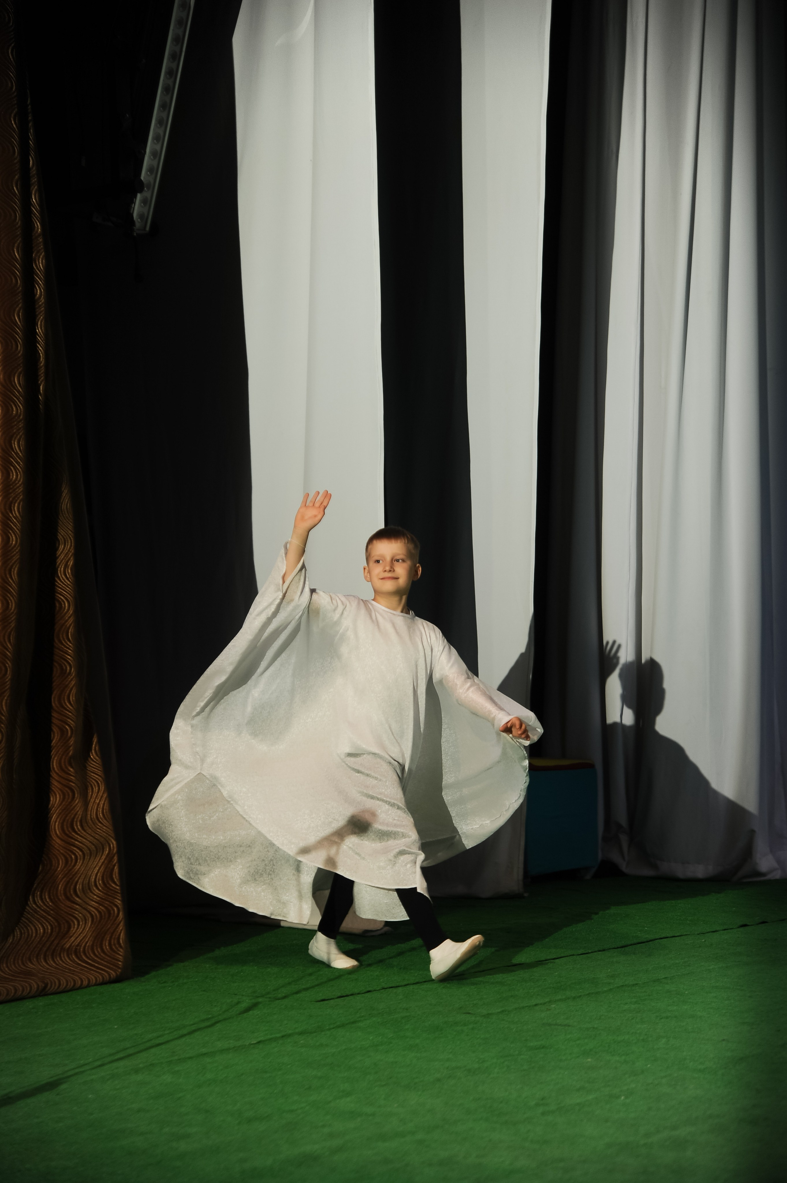 Выпускной 2025, детский центр «Самовар». Фотограф Олег Юршевич Солигорск Минск