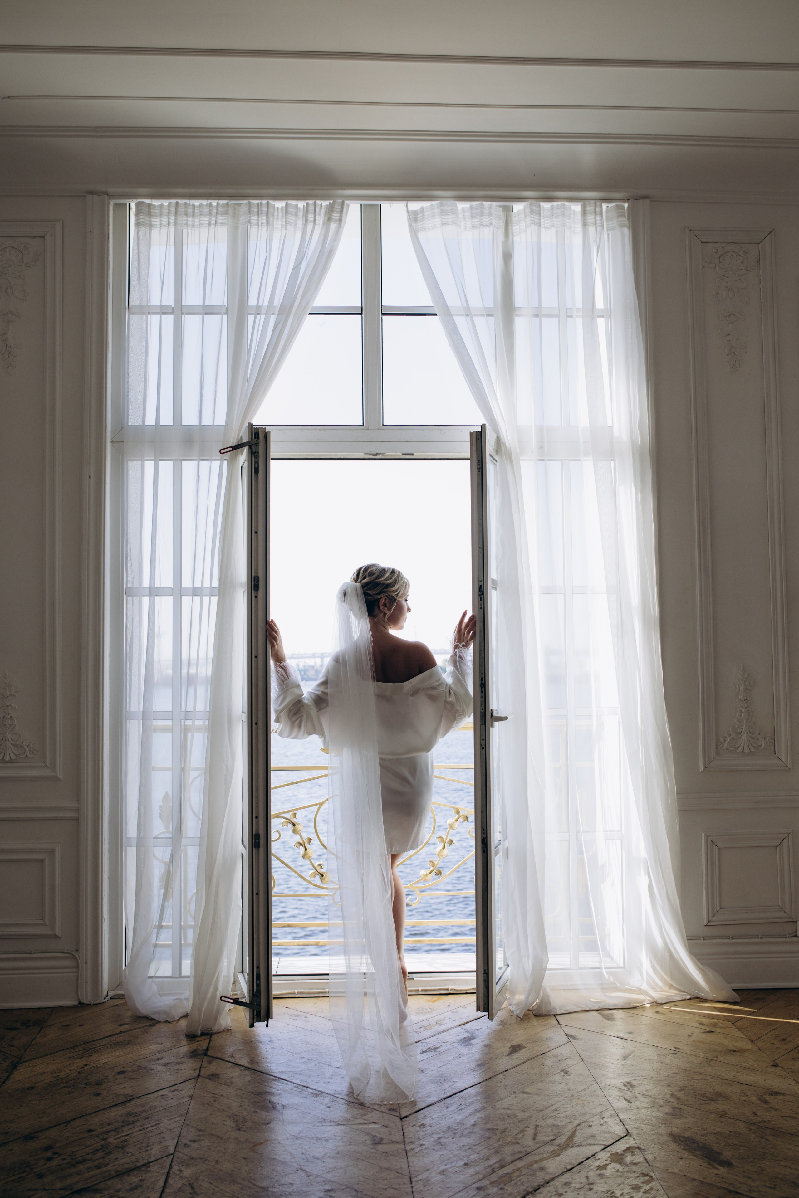 Свадебная регистрация в Загсе на Английской Набережной в Санкт-Петербурге. Фотограф в Санкт-Петербурге Разиля Идиятуллина