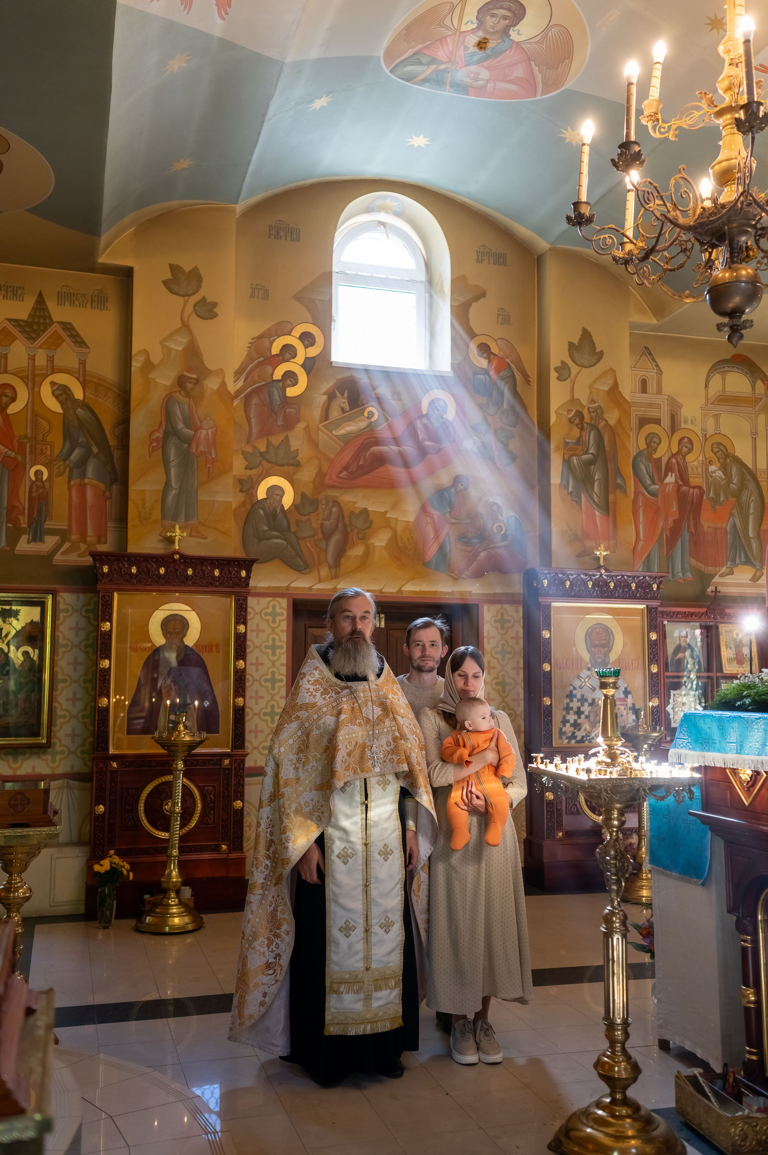 Крещение Георгия в Сергиевском храме пос. Кратово. Семейный фотограф в г. Воскресенск Наталия Молева