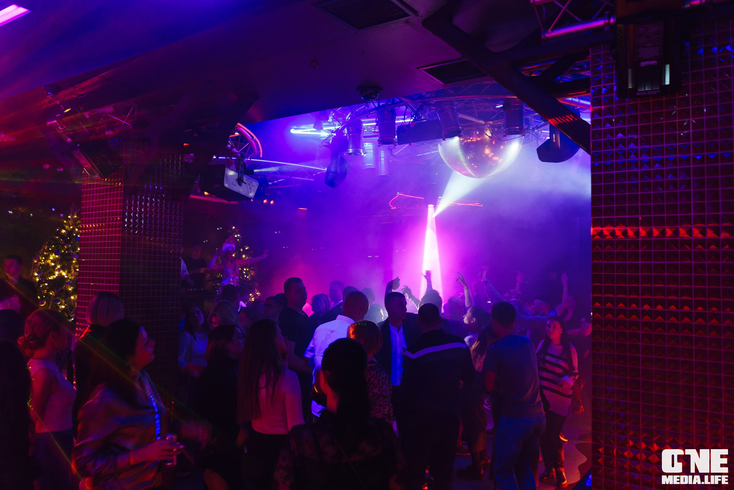 Фоторепортаж из РК Планета. One Media Life: фоторепортажи, фотоотчеты с мероприятий и заведений