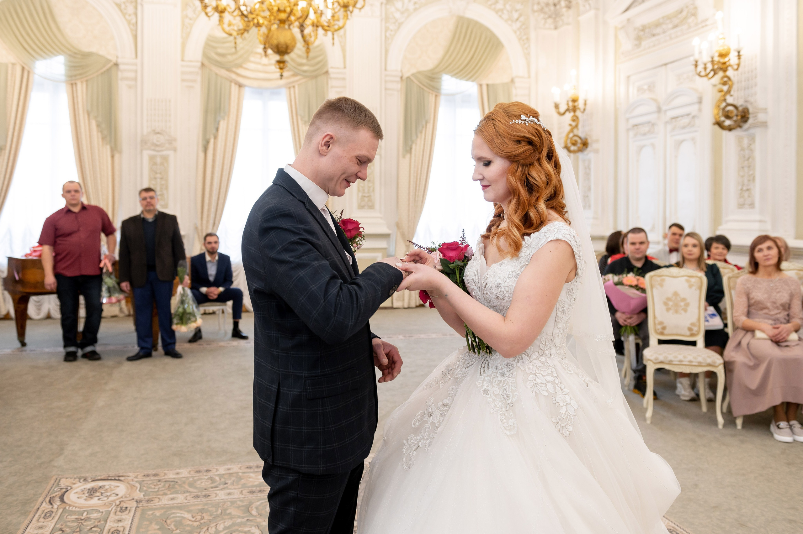 Екатерина и Алексей (свадебная фотосессия в Эрмитаже и Первом Дворце Бракосочетания на Английской набережной 28). Портретный, семейный и свадебный фотограф в Санкт-Петербурге и в Пушкине Ширяев Денис