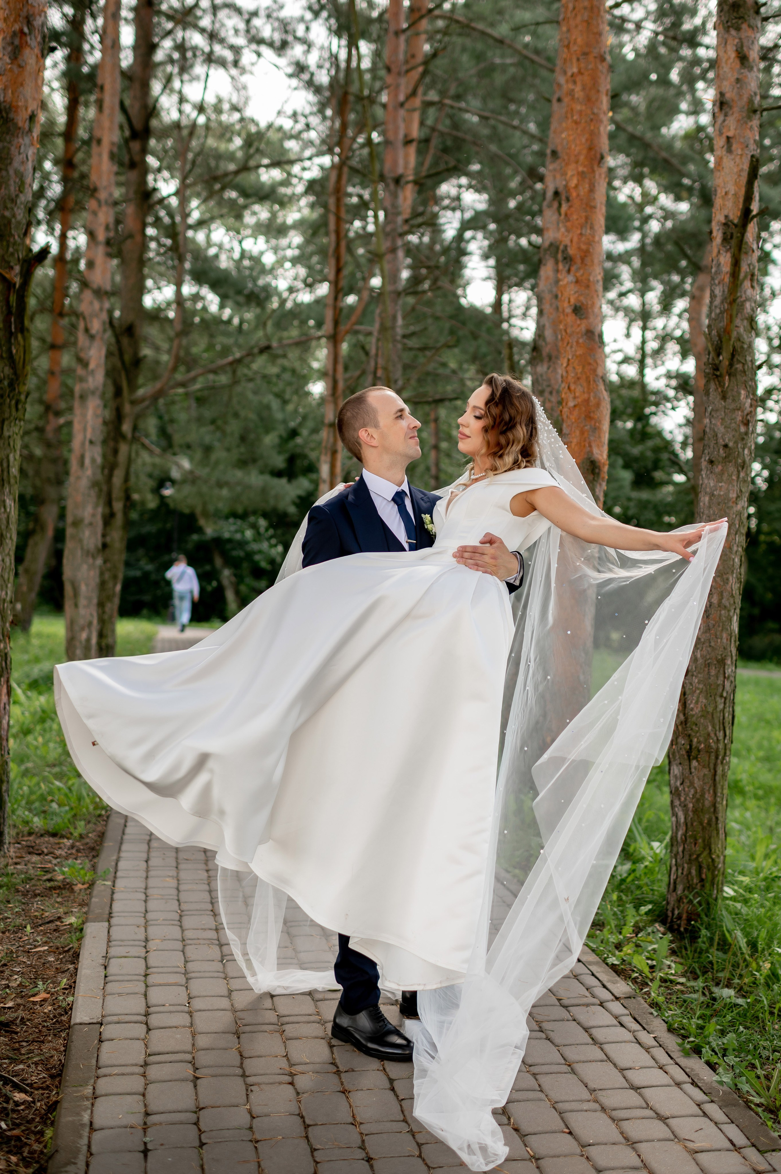 Людмила и Михаил (свадебная прогулка и регистрация в г. Кингисеппе). Портретный, семейный и свадебный фотограф в Санкт-Петербурге и в Пушкине Ширяев Денис