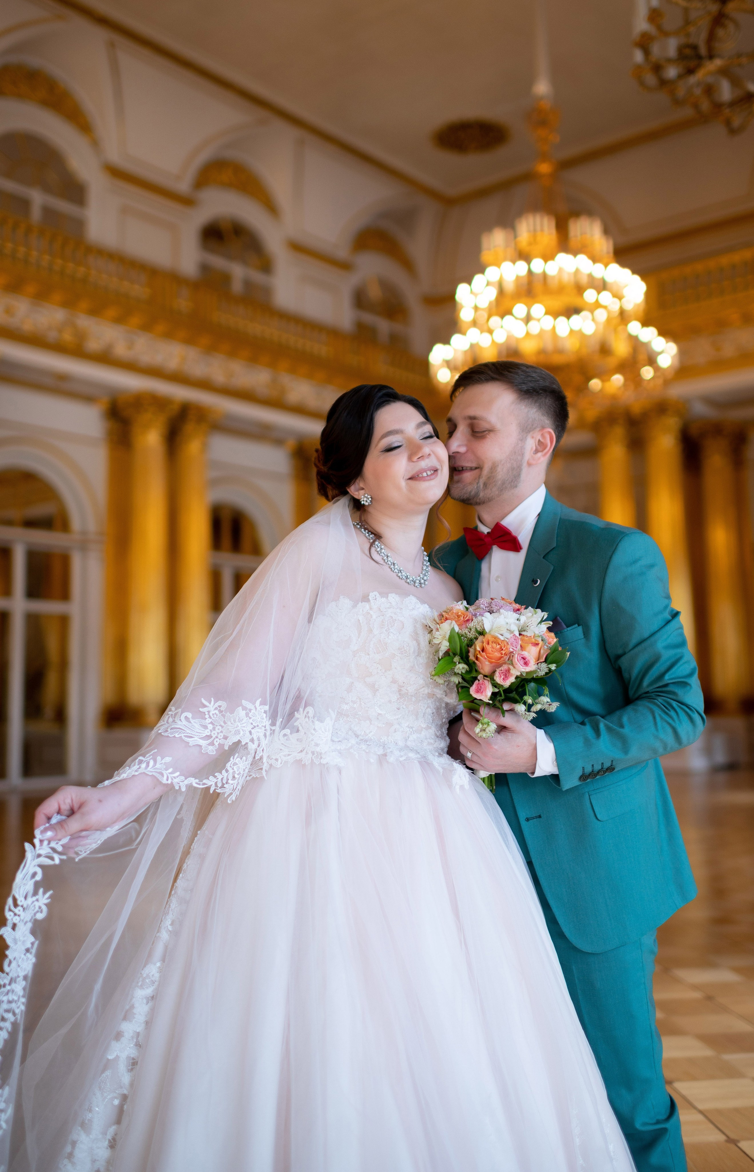 Самая красивая свадебная фотосессия в Эрмитаже. Лучшие свадебные фотографии в Эрмитажа. Портретный, семейный и свадебный фотограф в Санкт-Петербурге и в Пушкине Ширяев Денис